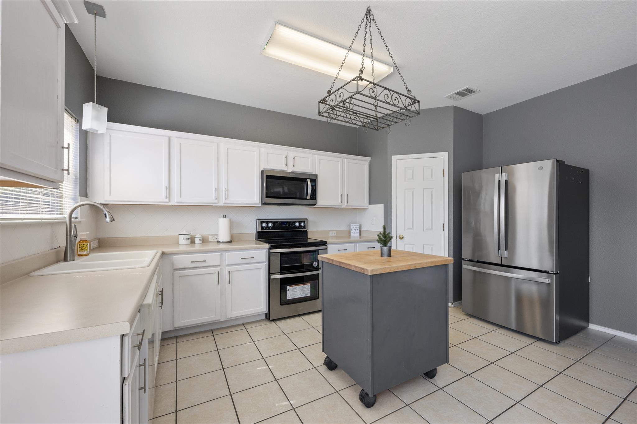 9401 Brandts Wood St, Austin, TX 78744