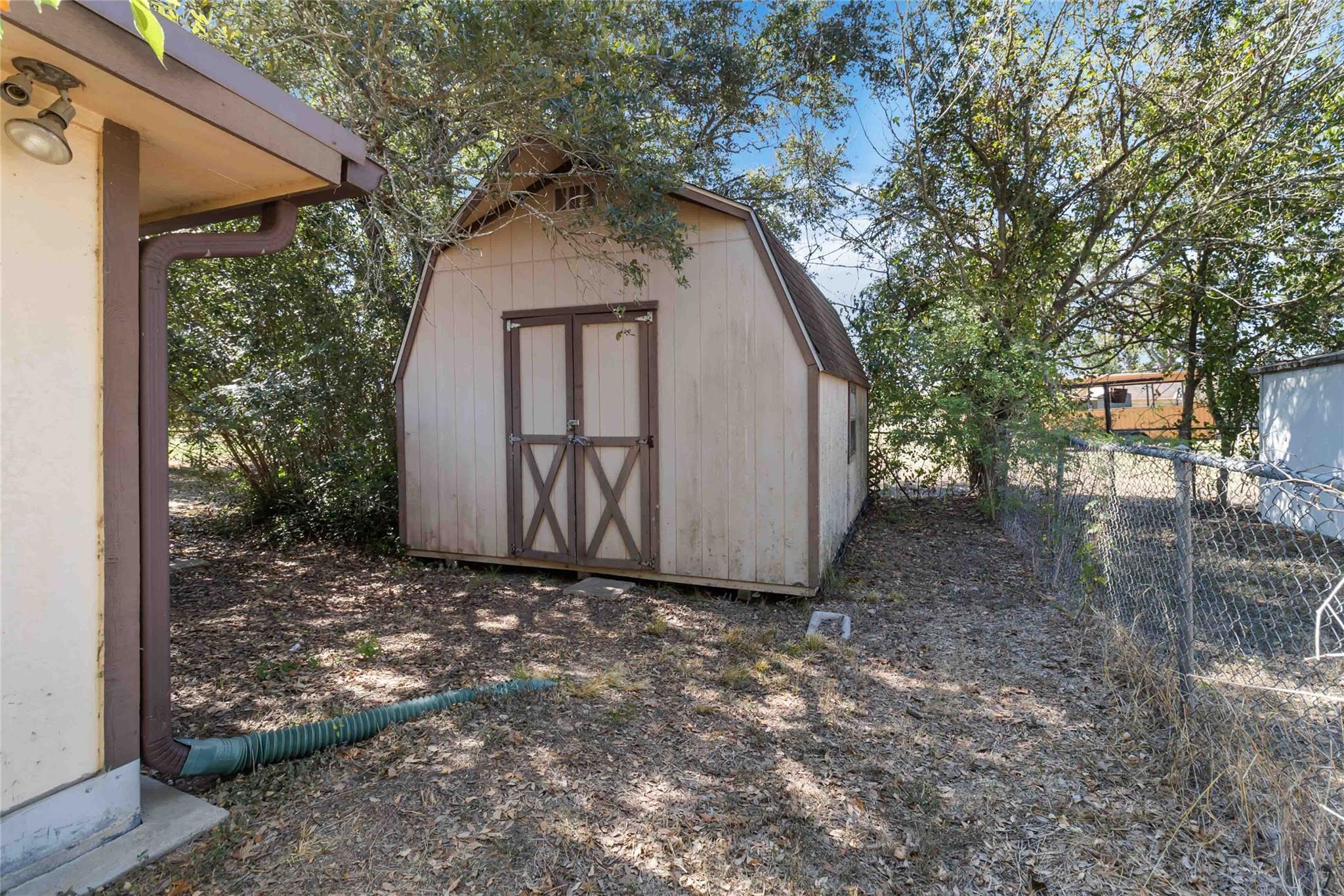 757 N Main St, La Grange, TX 78945