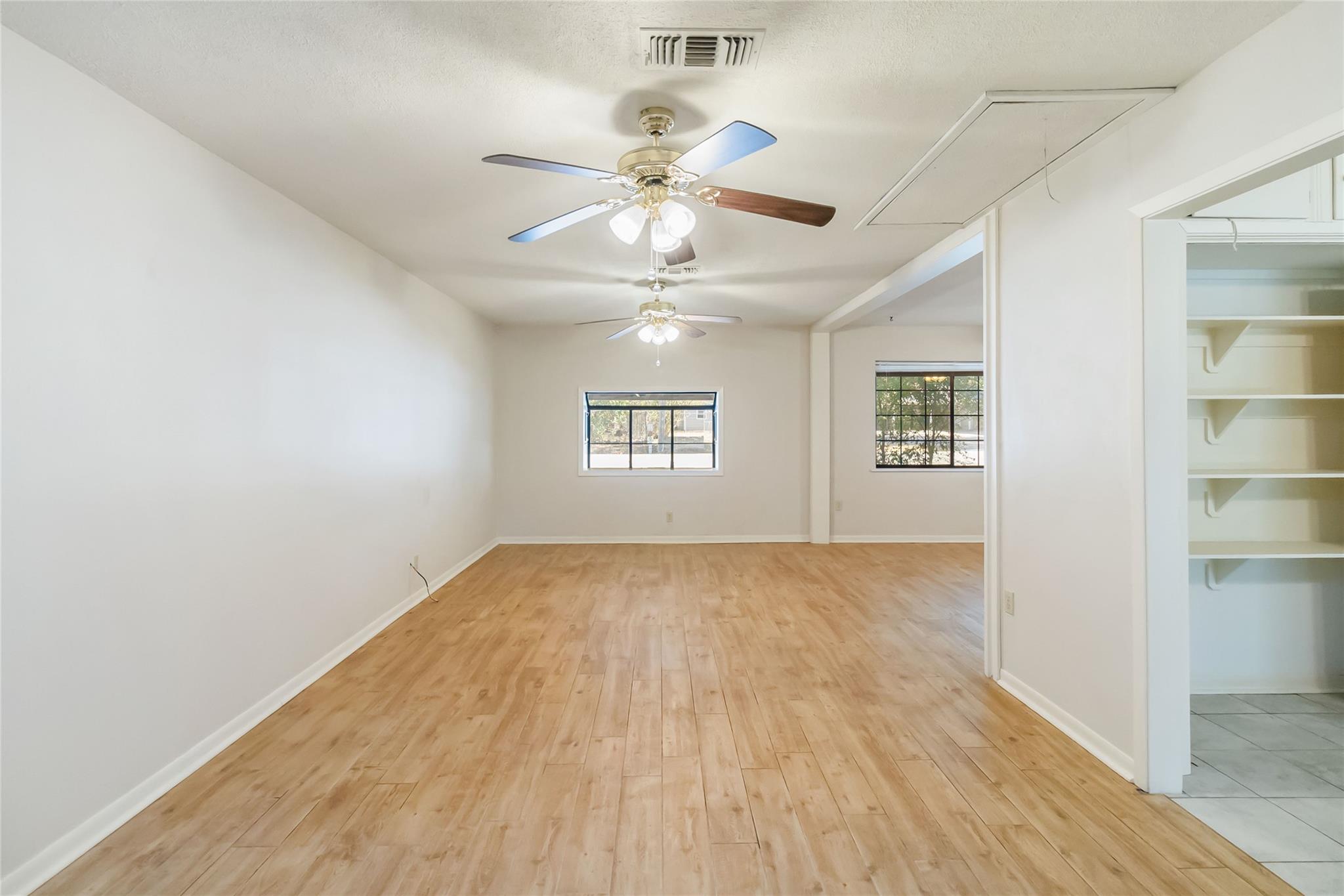 757 N Main St, La Grange, TX 78945