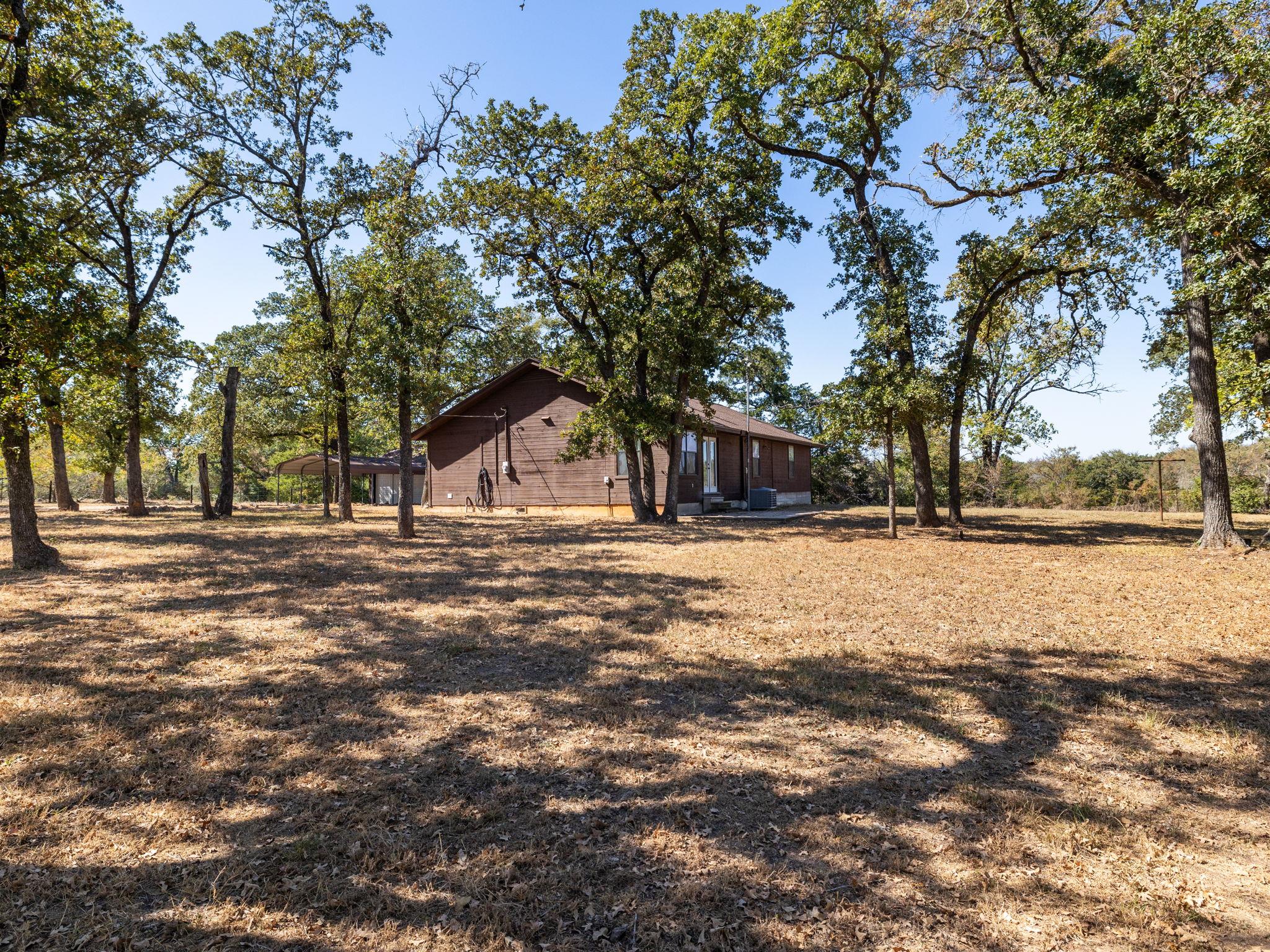 1949 County Road 347 Loop, Gause, TX 77857