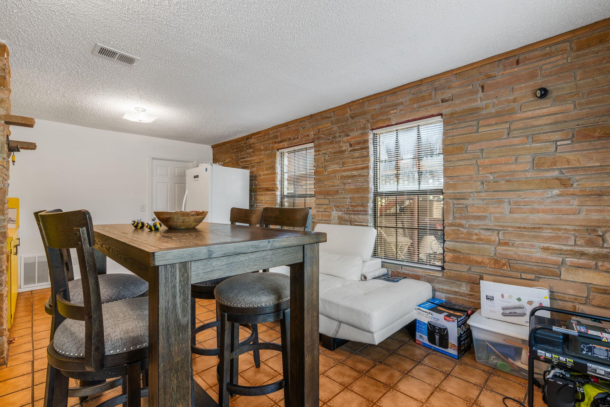 950 County Road 481, Thrall, TX 76578