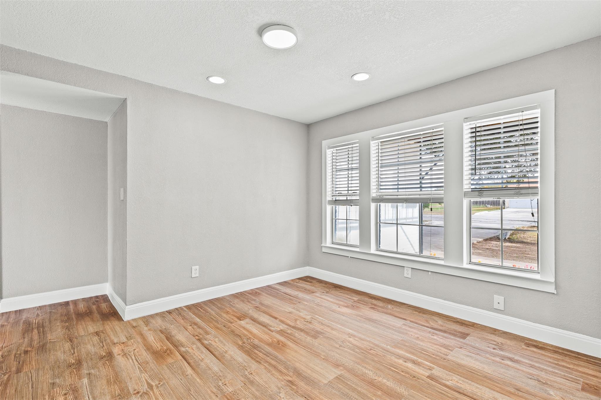 3000 Ridgemont Ln, Kyle, TX 78640