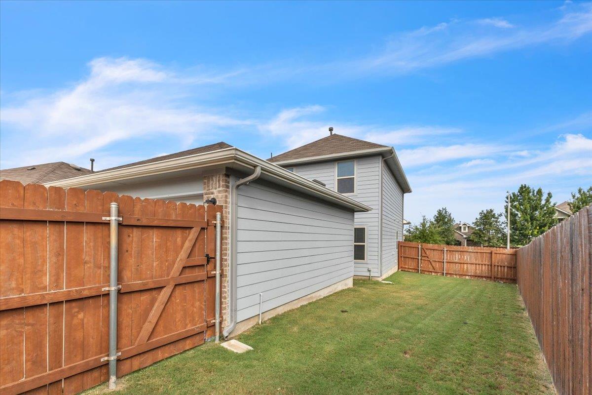 440 Star Thistle St, Leander, TX 78641