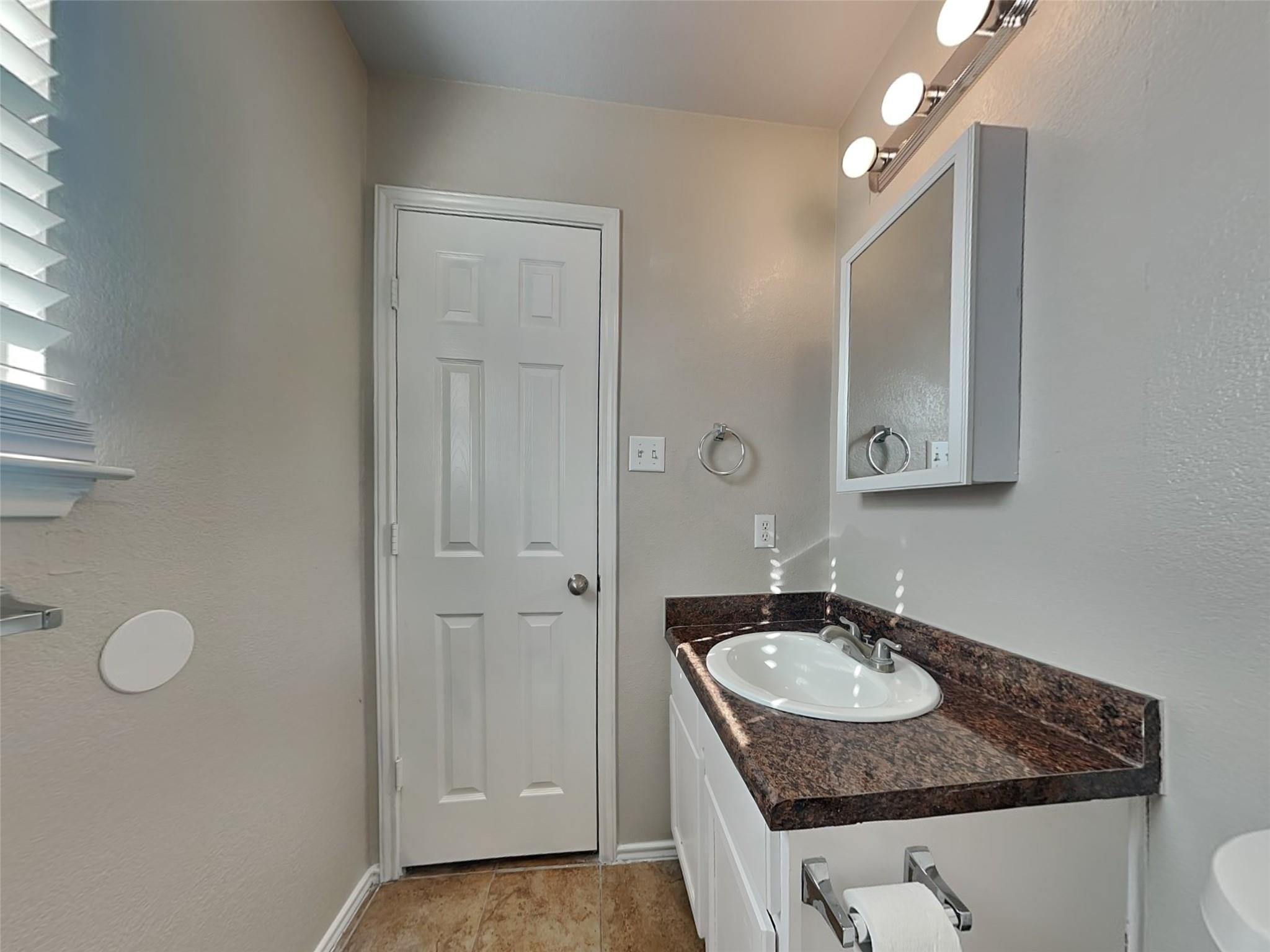 294 Pigeonberry Pass, Buda, TX 78610