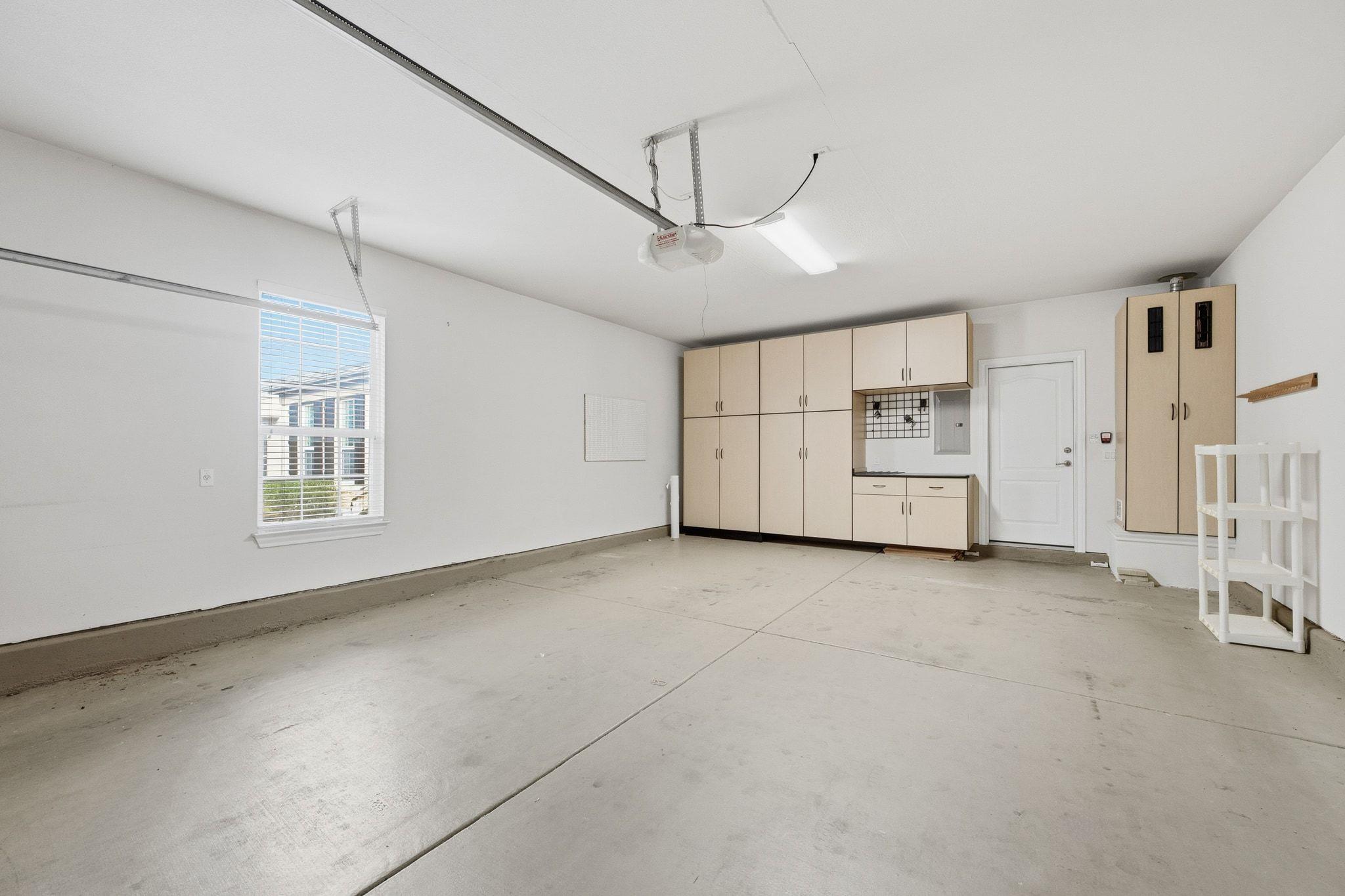 512 Armstrong Dr, Georgetown, TX 78633