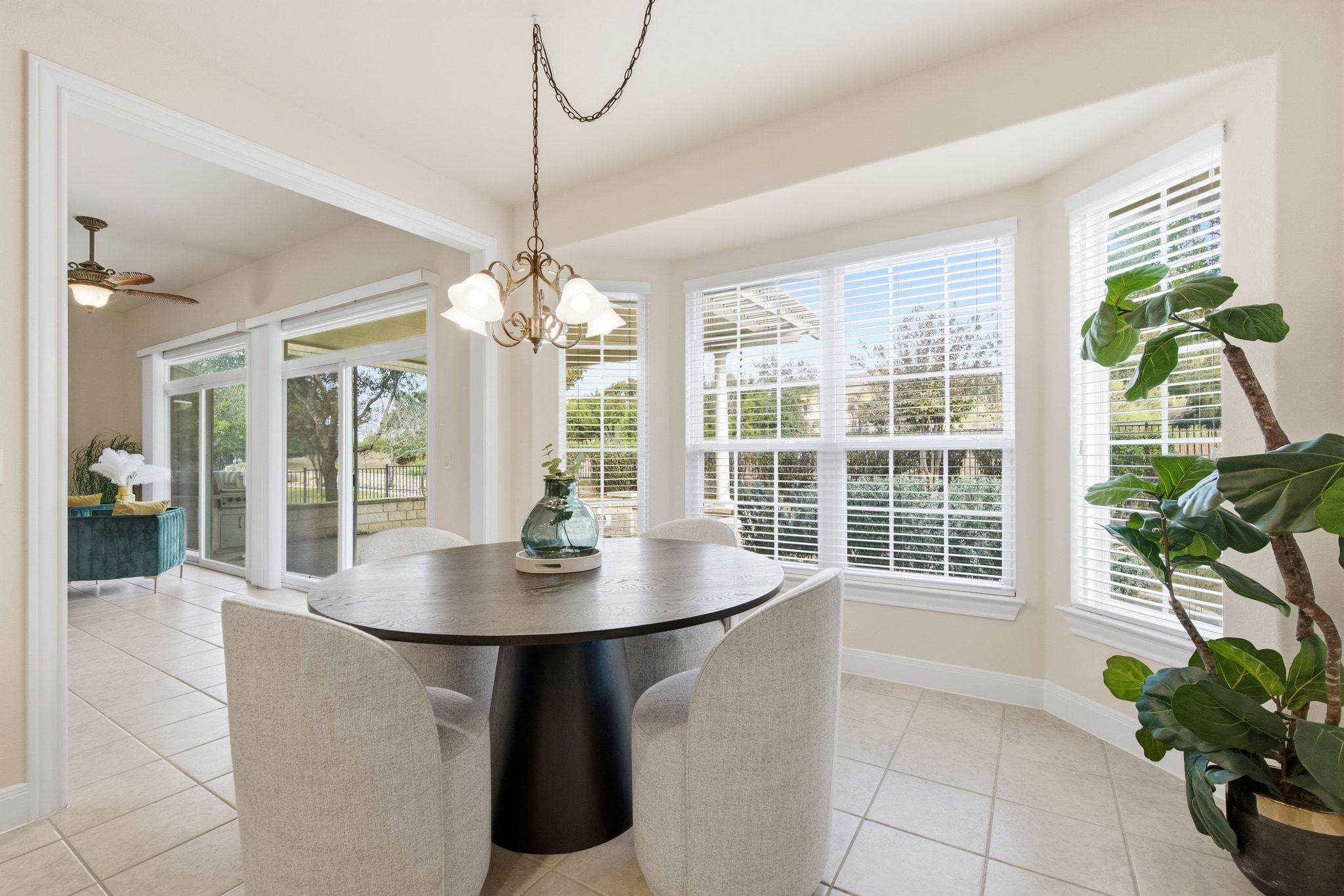 512 Armstrong Dr, Georgetown, TX 78633