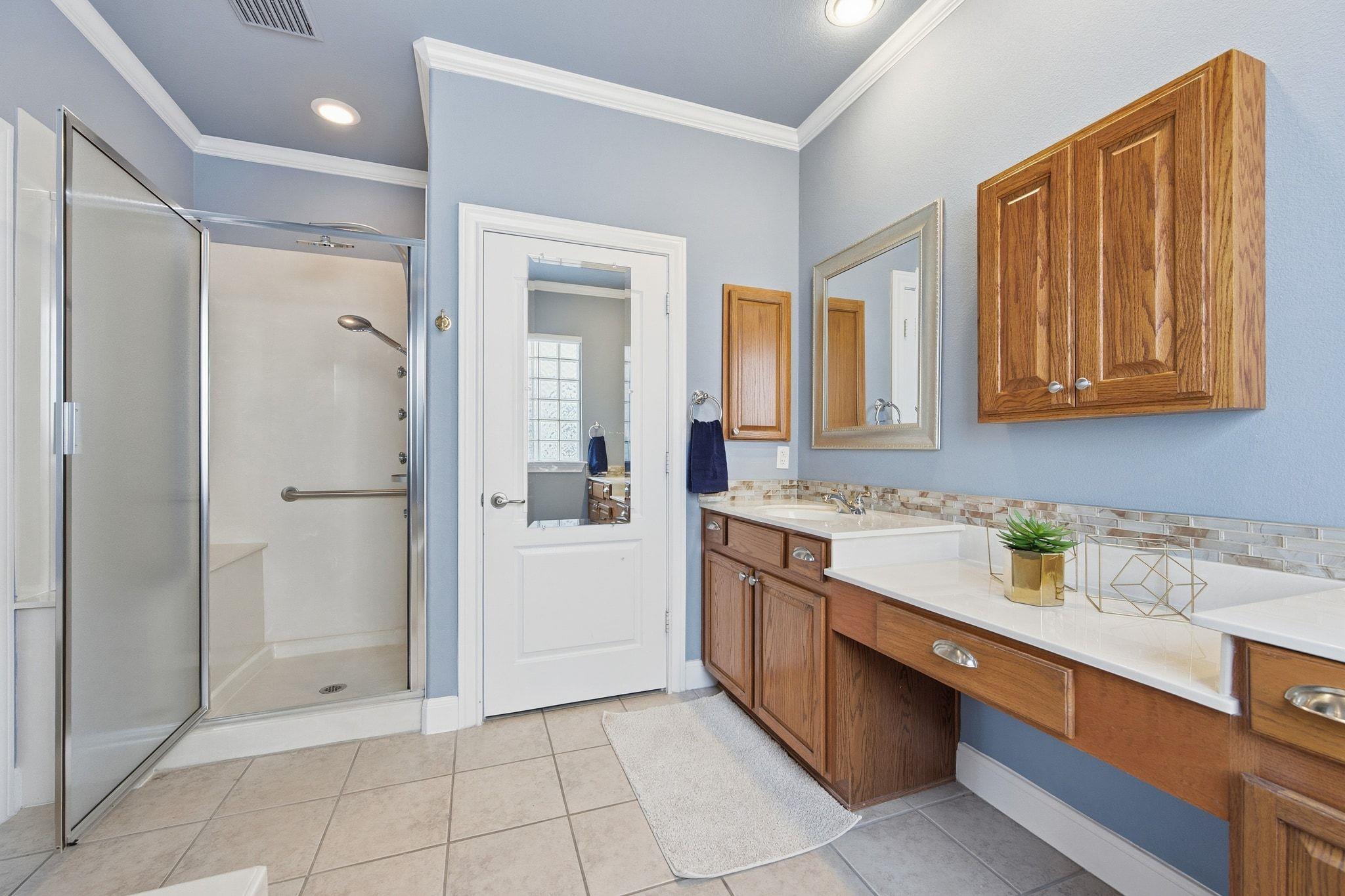 512 Armstrong Dr, Georgetown, TX 78633