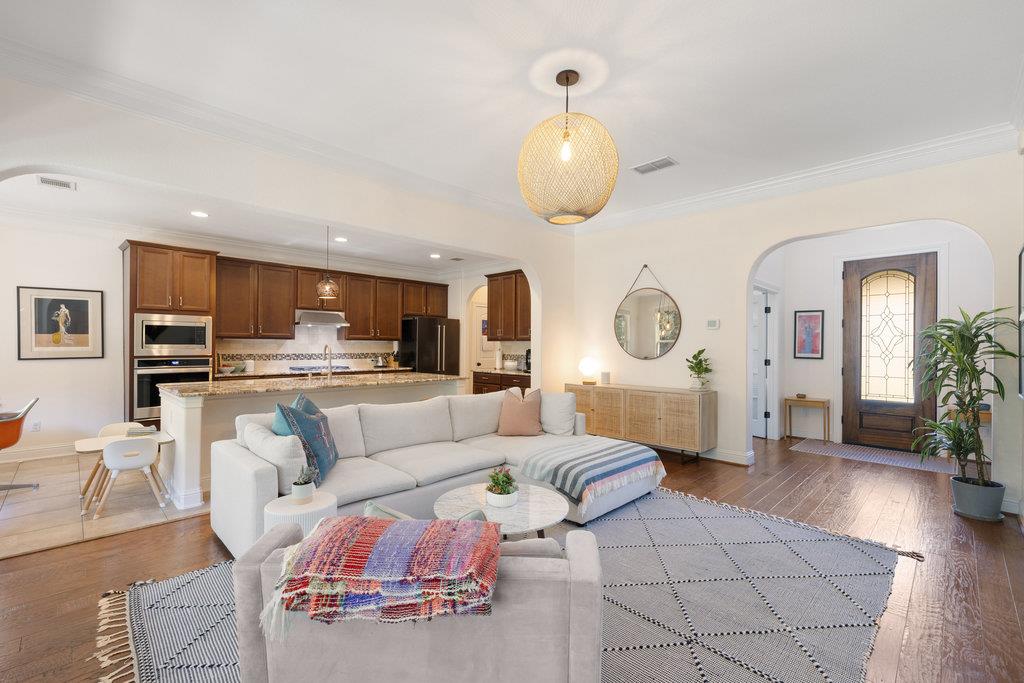 9116 Villa Norte Dr, Austin, TX 78726