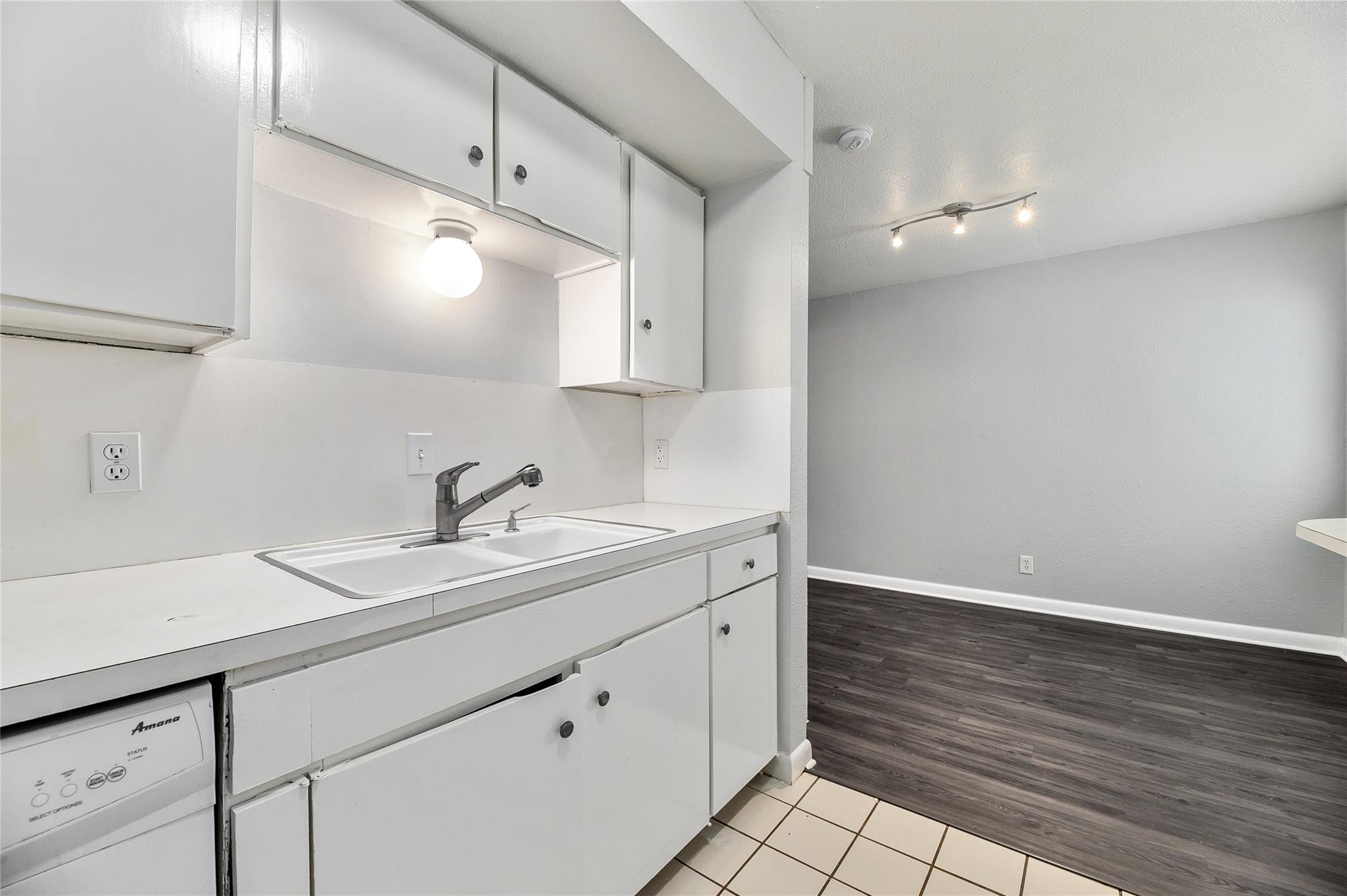 2408 Longview St # 113, Austin, TX 78705