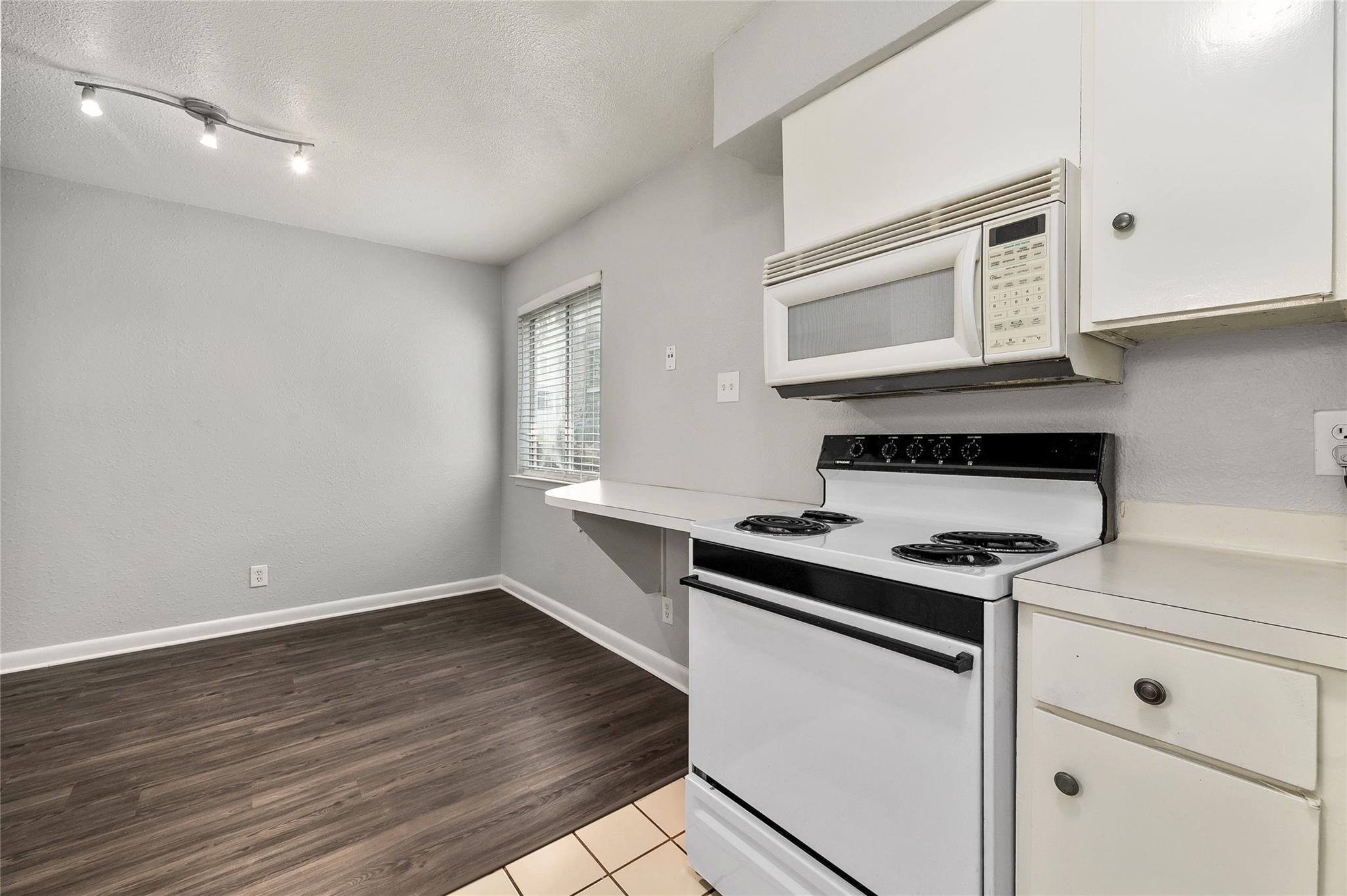 2408 Longview St # 113, Austin, TX 78705