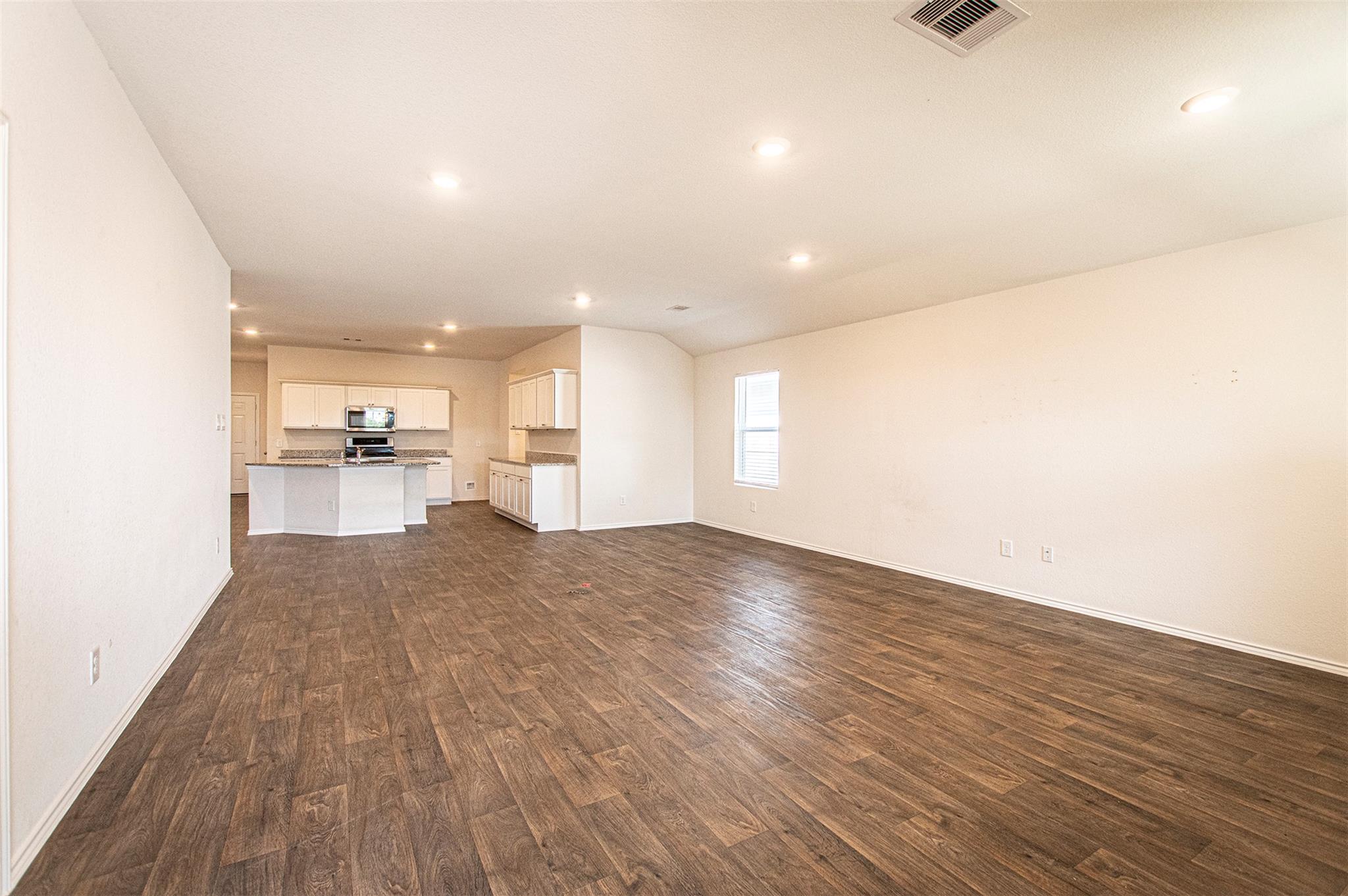 218 Sickle Loop, Kyle, TX 78640