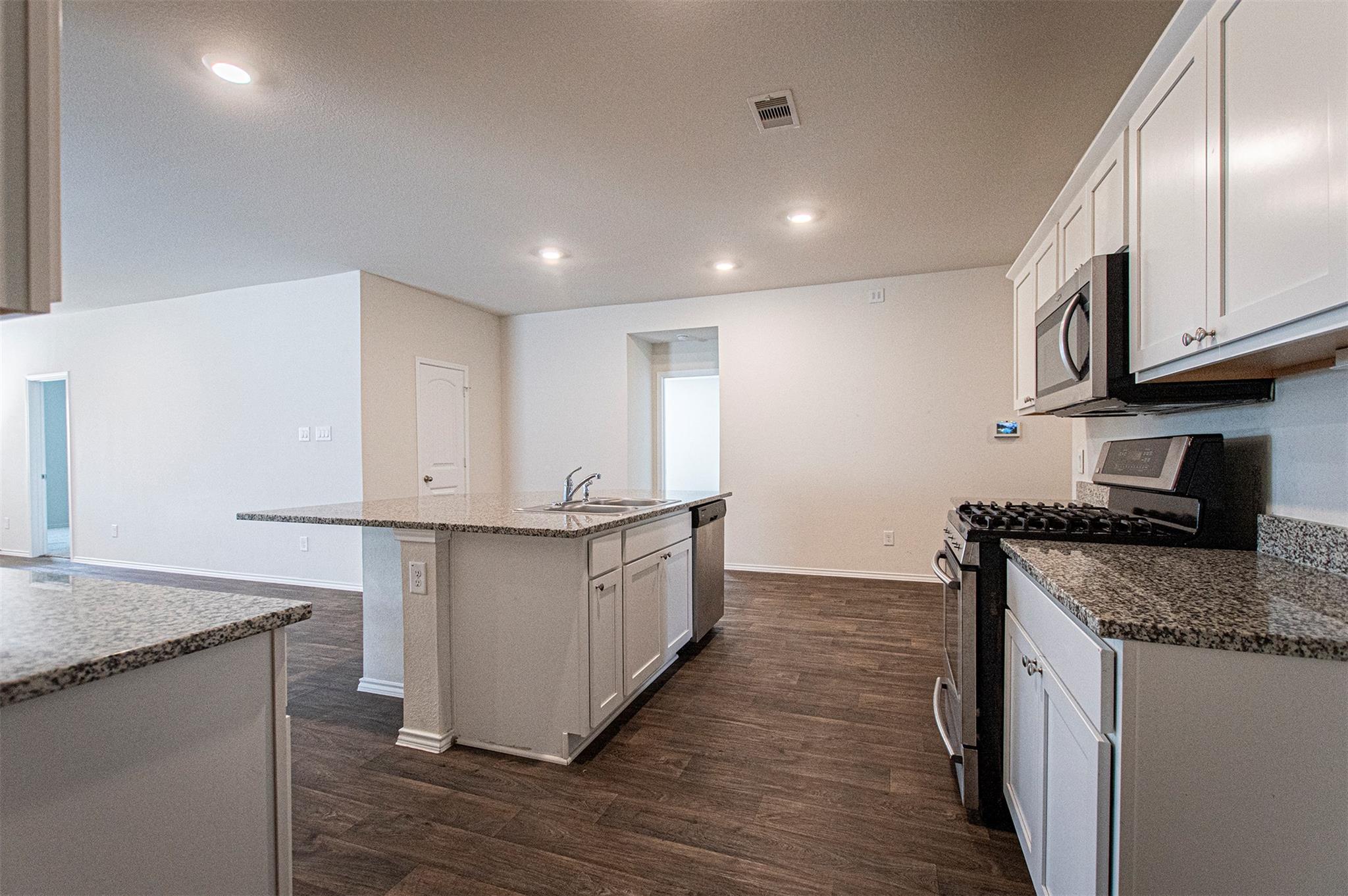 218 Sickle Loop, Kyle, TX 78640