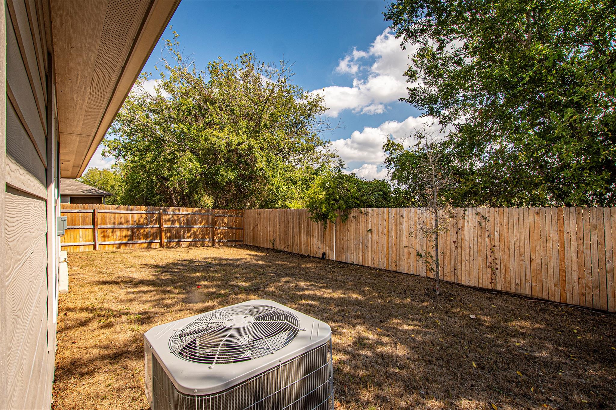 218 Sickle Loop, Kyle, TX 78640