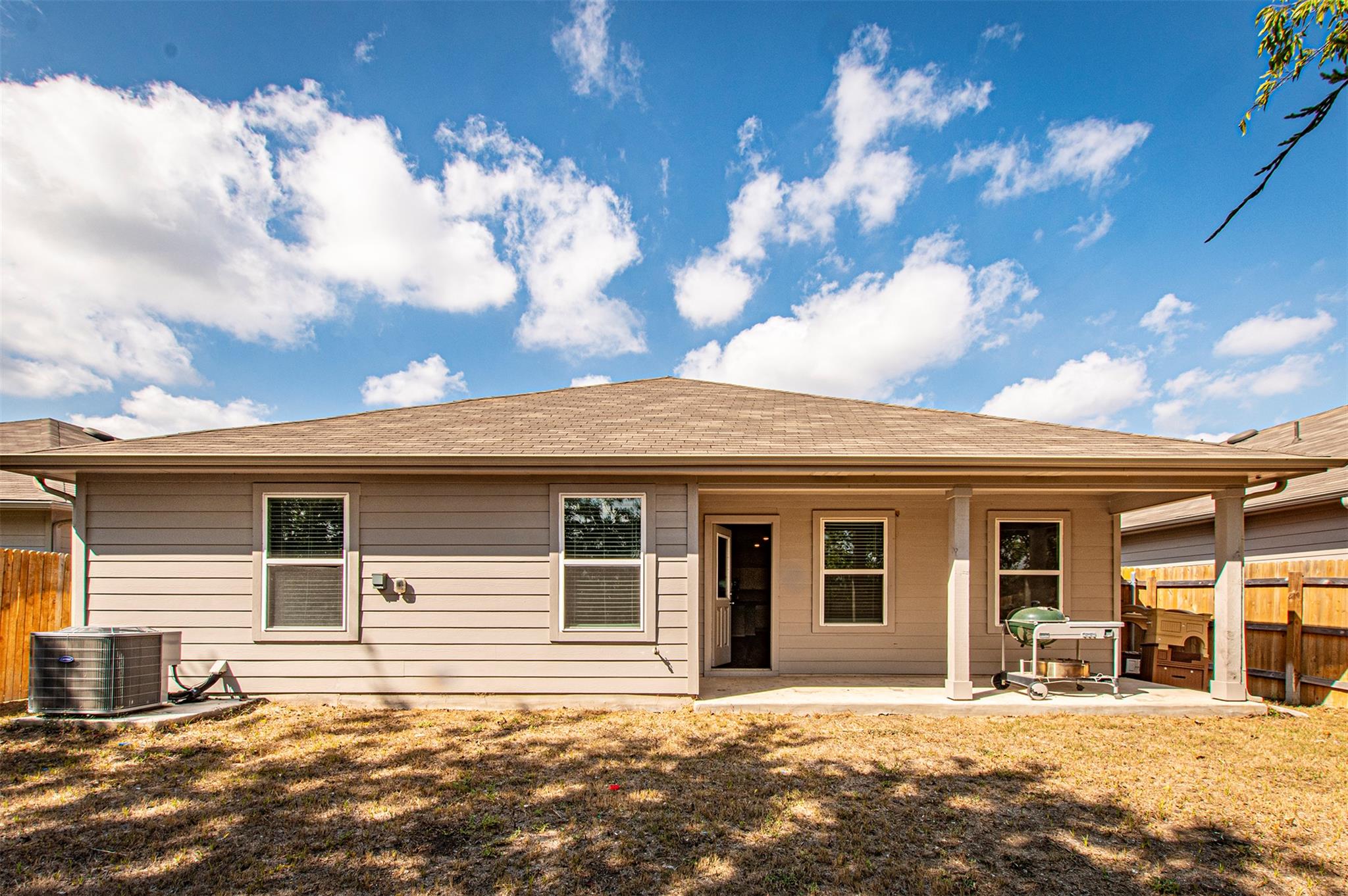 218 Sickle Loop, Kyle, TX 78640