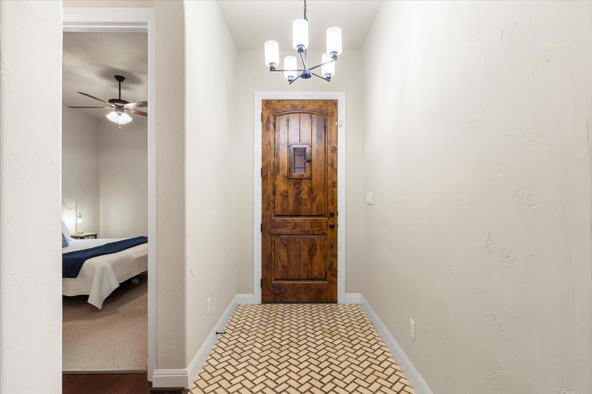 309 Grand Oaks Ln, Georgetown, TX 78628