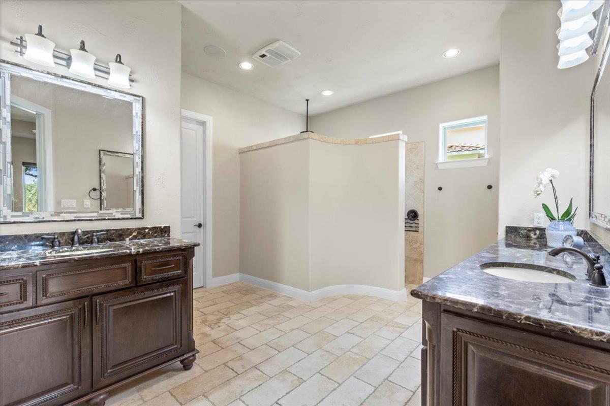 309 Grand Oaks Ln, Georgetown, TX 78628