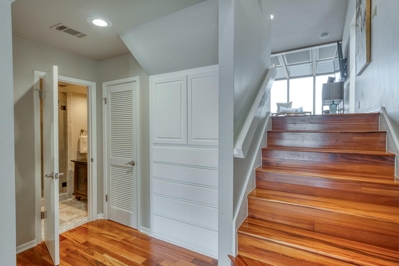 528 Lighthouse Drive Dr # 6, Horseshoe Bay, TX 78657