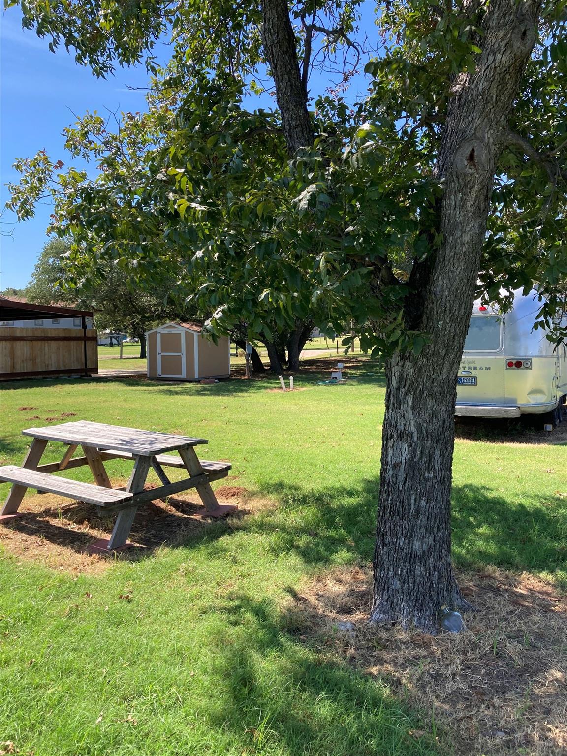 297 Lakeshore Loop, Tow, TX 78672