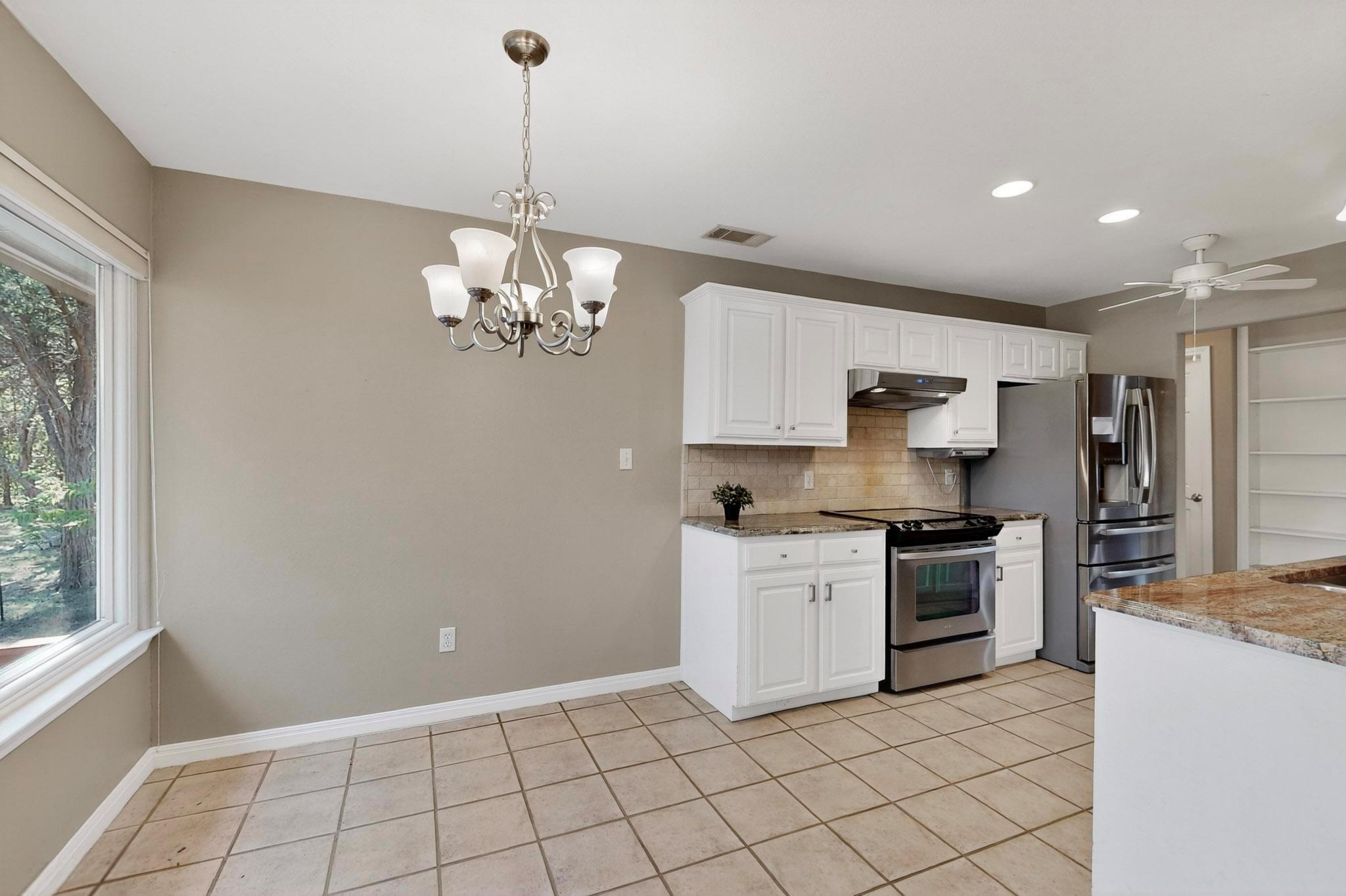 6 Saddle Rock Rdg, Wimberley, TX 78676