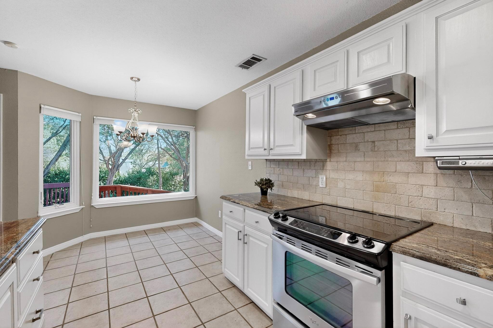 6 Saddle Rock Rdg, Wimberley, TX 78676