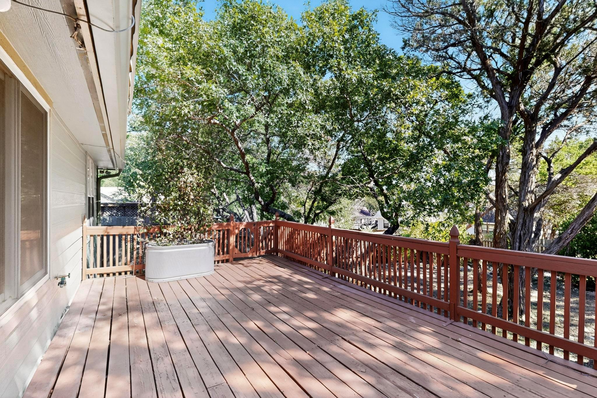 6 Saddle Rock Rdg, Wimberley, TX 78676