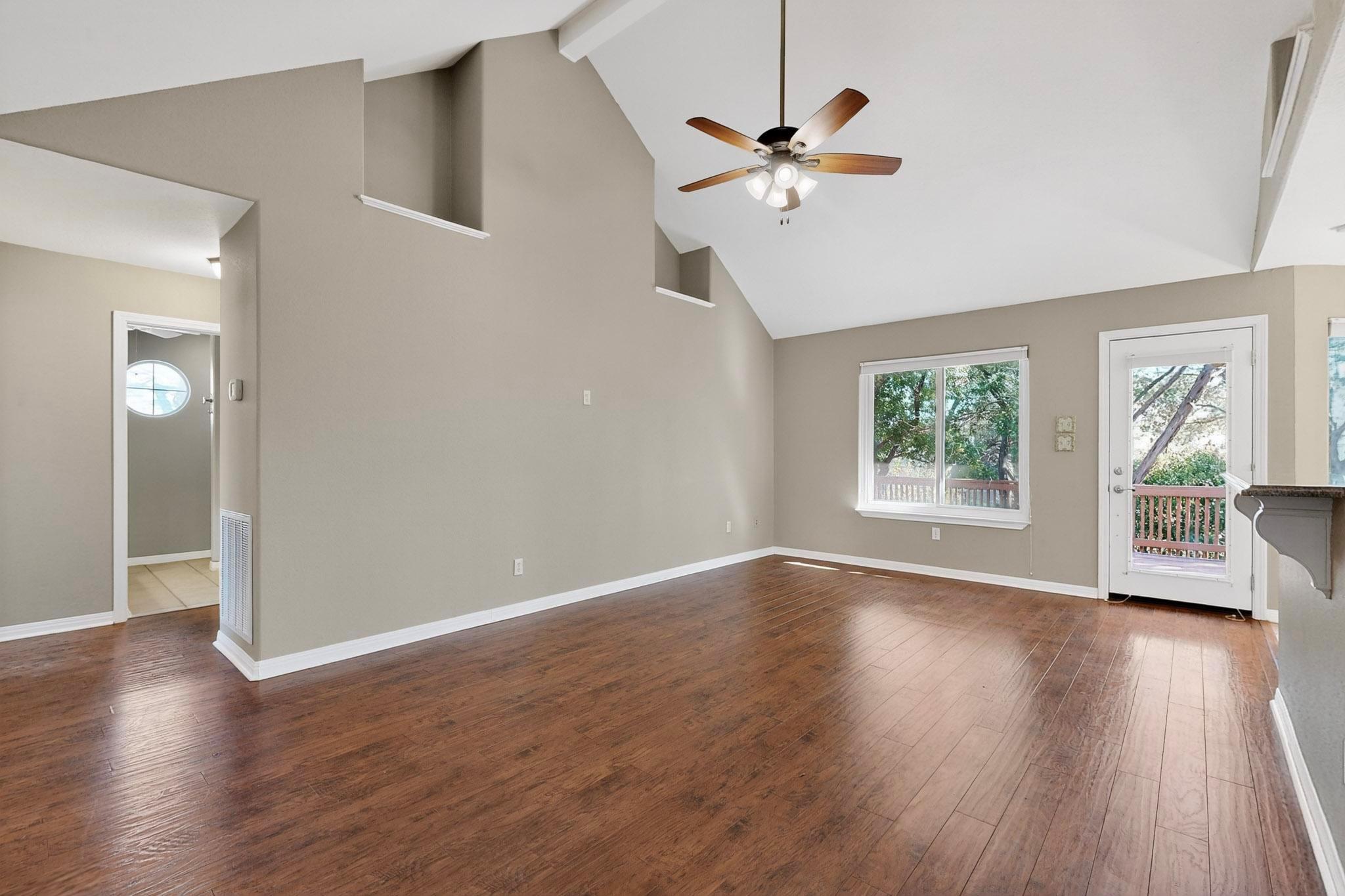 6 Saddle Rock Rdg, Wimberley, TX 78676