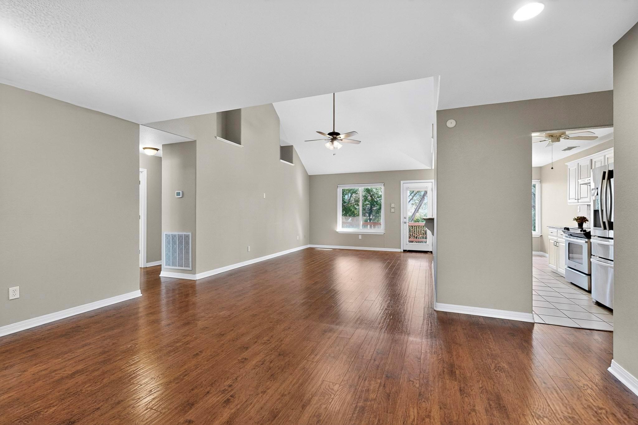 6 Saddle Rock Rdg, Wimberley, TX 78676