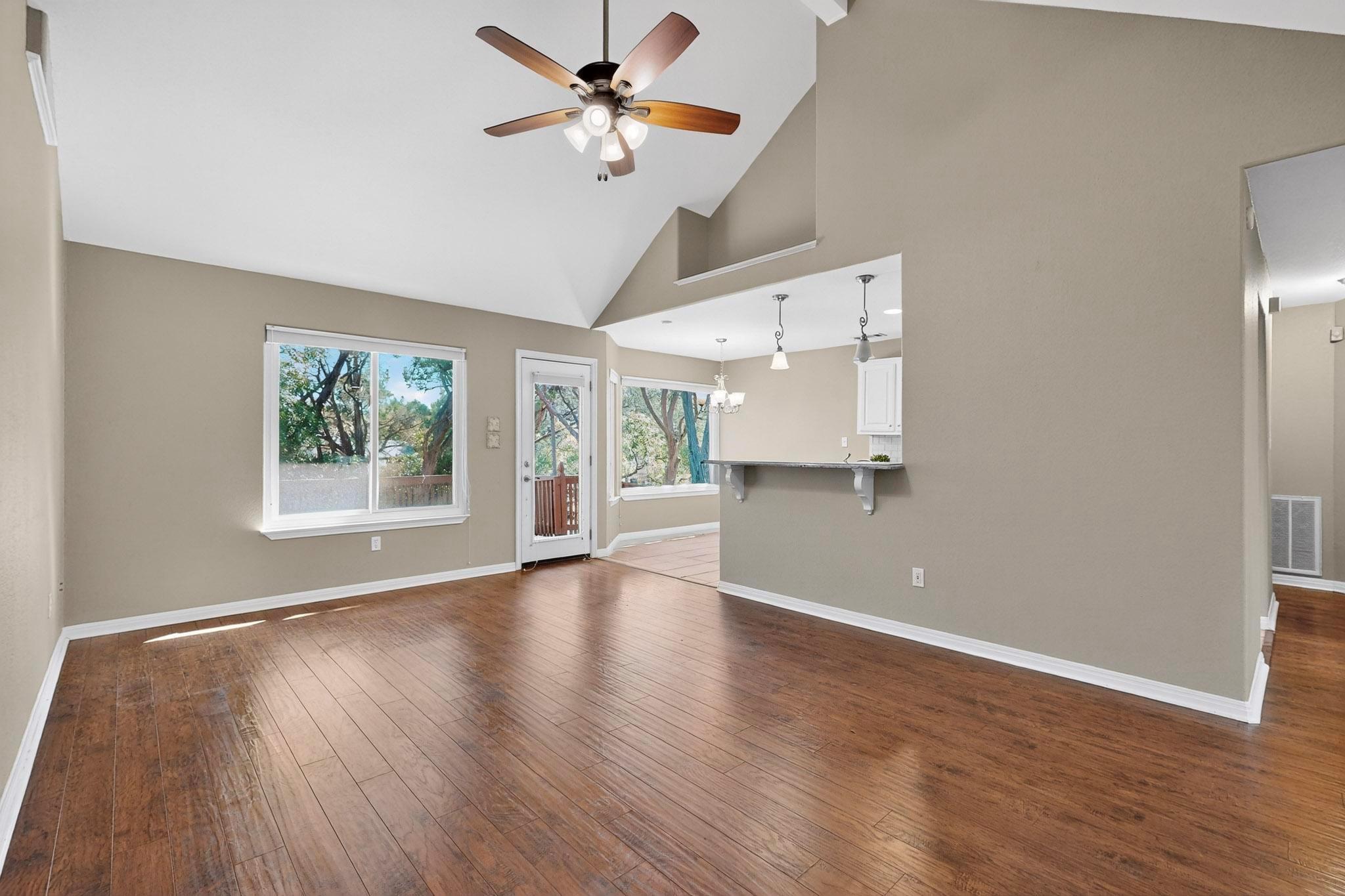 6 Saddle Rock Rdg, Wimberley, TX 78676