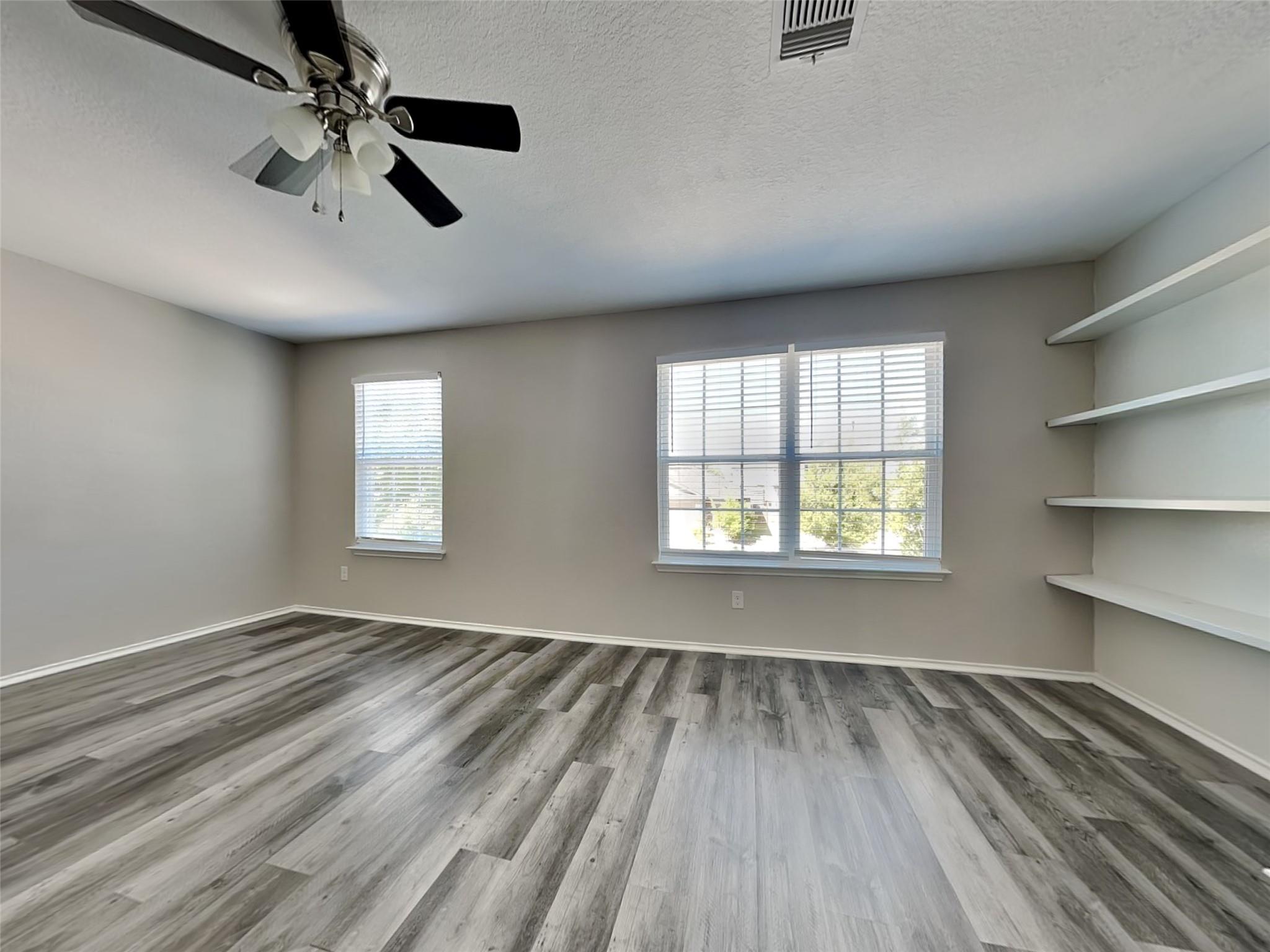 214 Tallow Trl, San Marcos, TX 78666