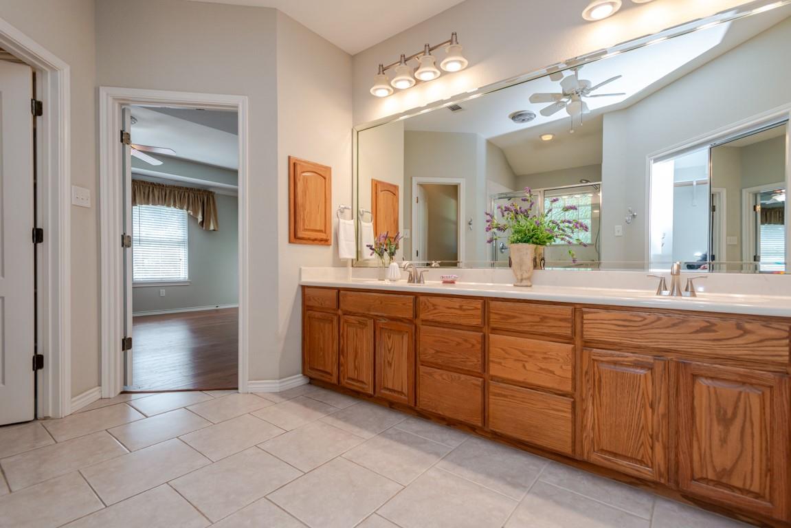 299 White Oak Dr, Killeen, TX 76549