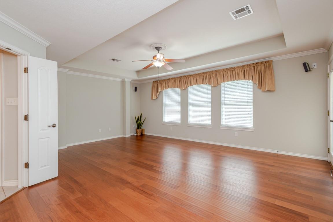 299 White Oak Dr, Killeen, TX 76549