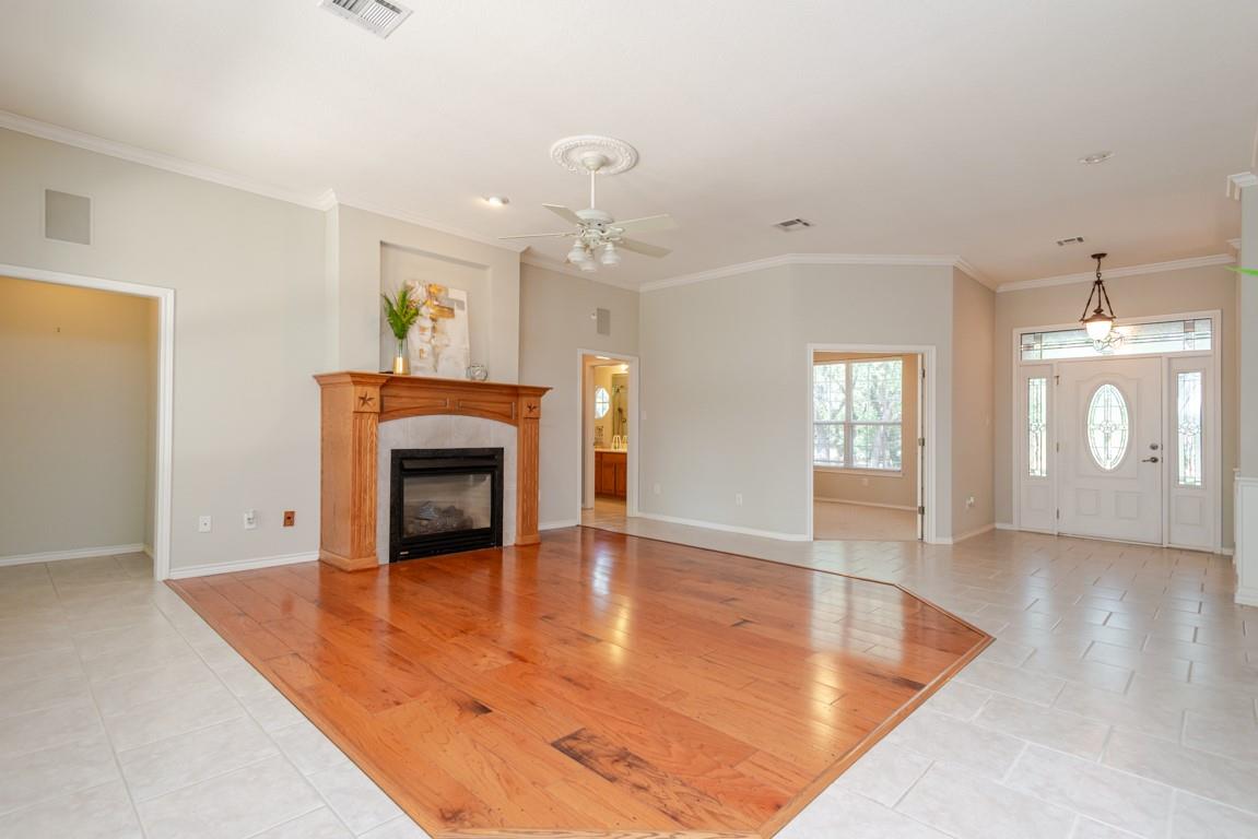 299 White Oak Dr, Killeen, TX 76549