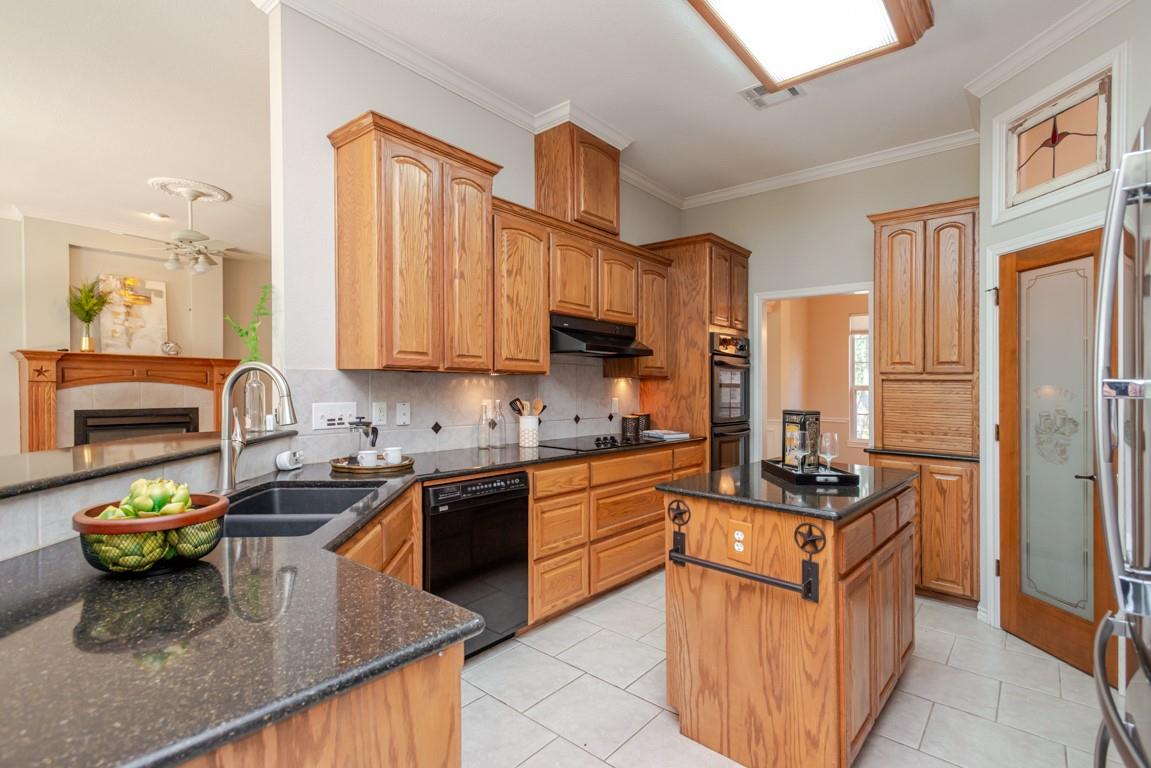 299 White Oak Dr, Killeen, TX 76549