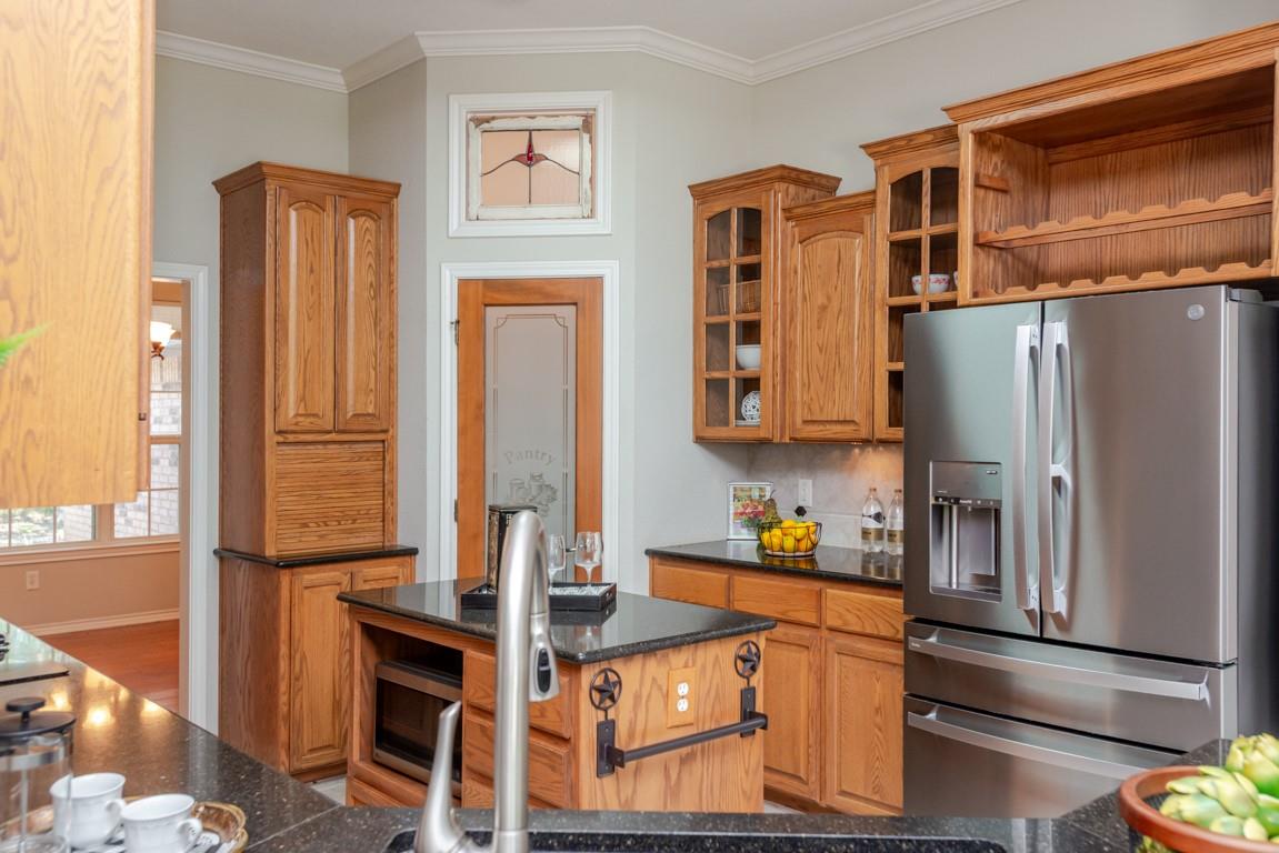 299 White Oak Dr, Killeen, TX 76549