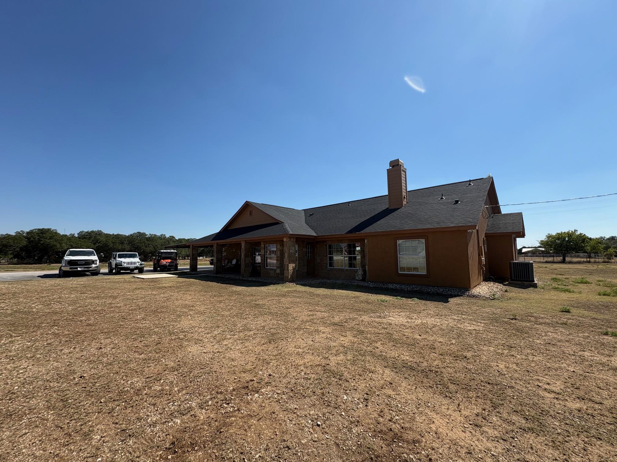 10817 County Road 272, Bertram, TX 78605