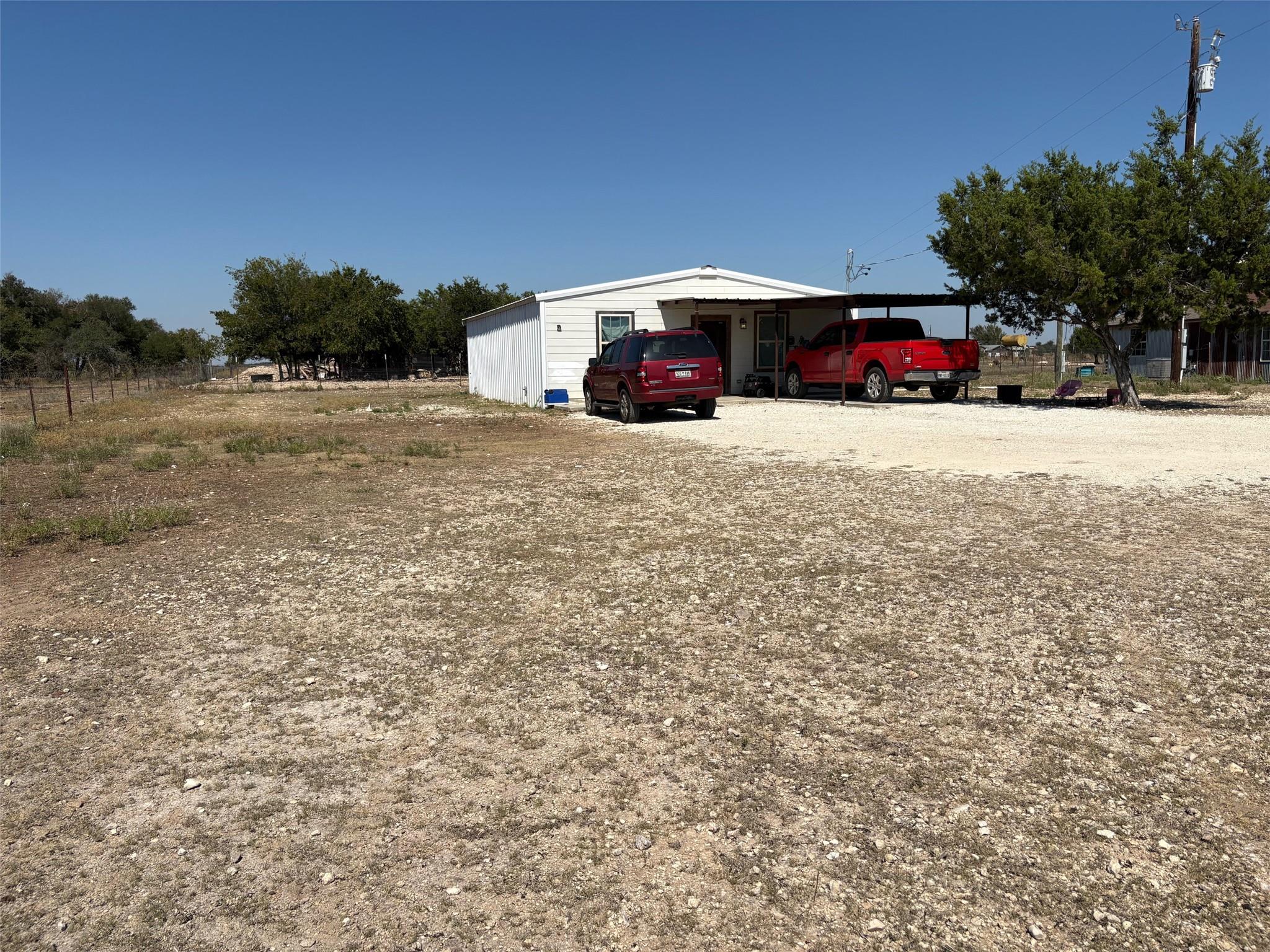 10817 County Road 272, Bertram, TX 78605