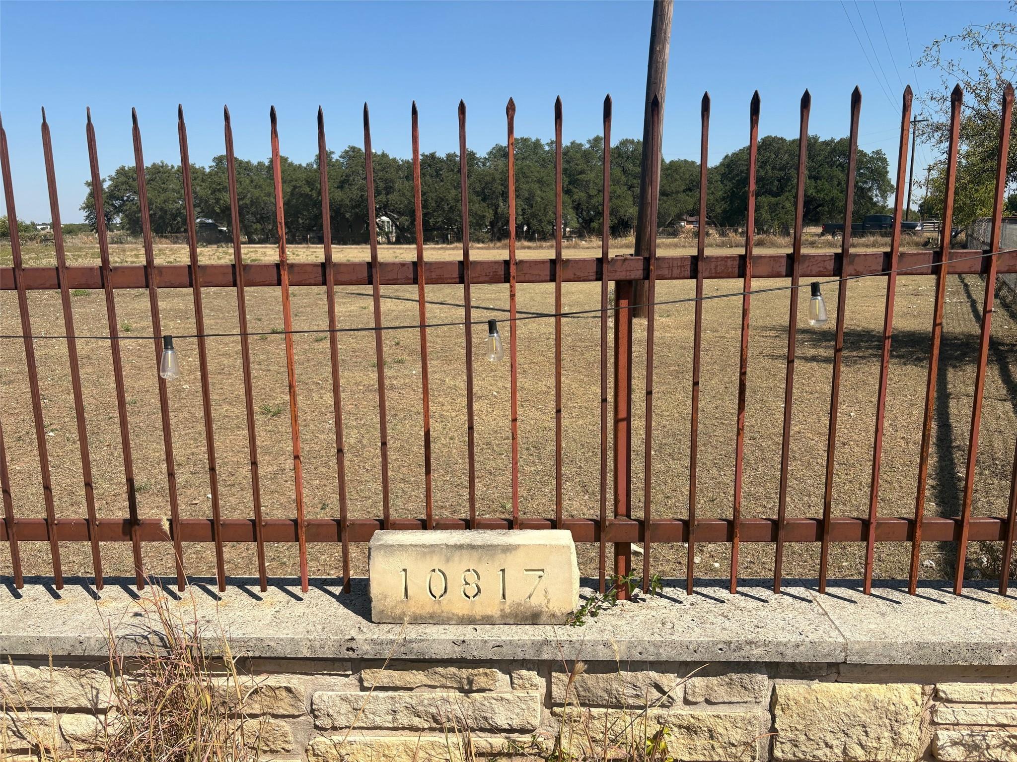 10817 County Road 272, Bertram, TX 78605