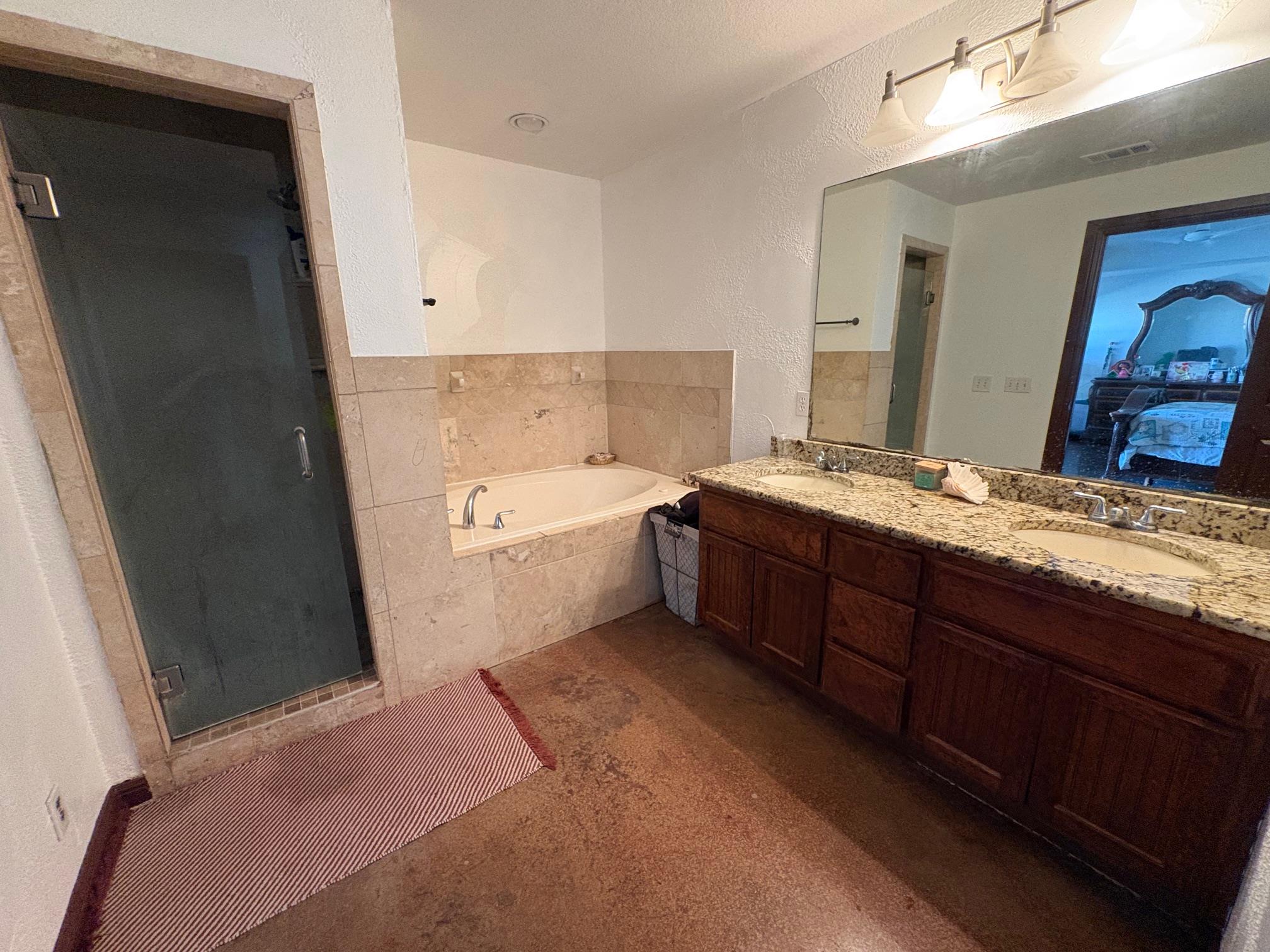 10817 County Road 272, Bertram, TX 78605