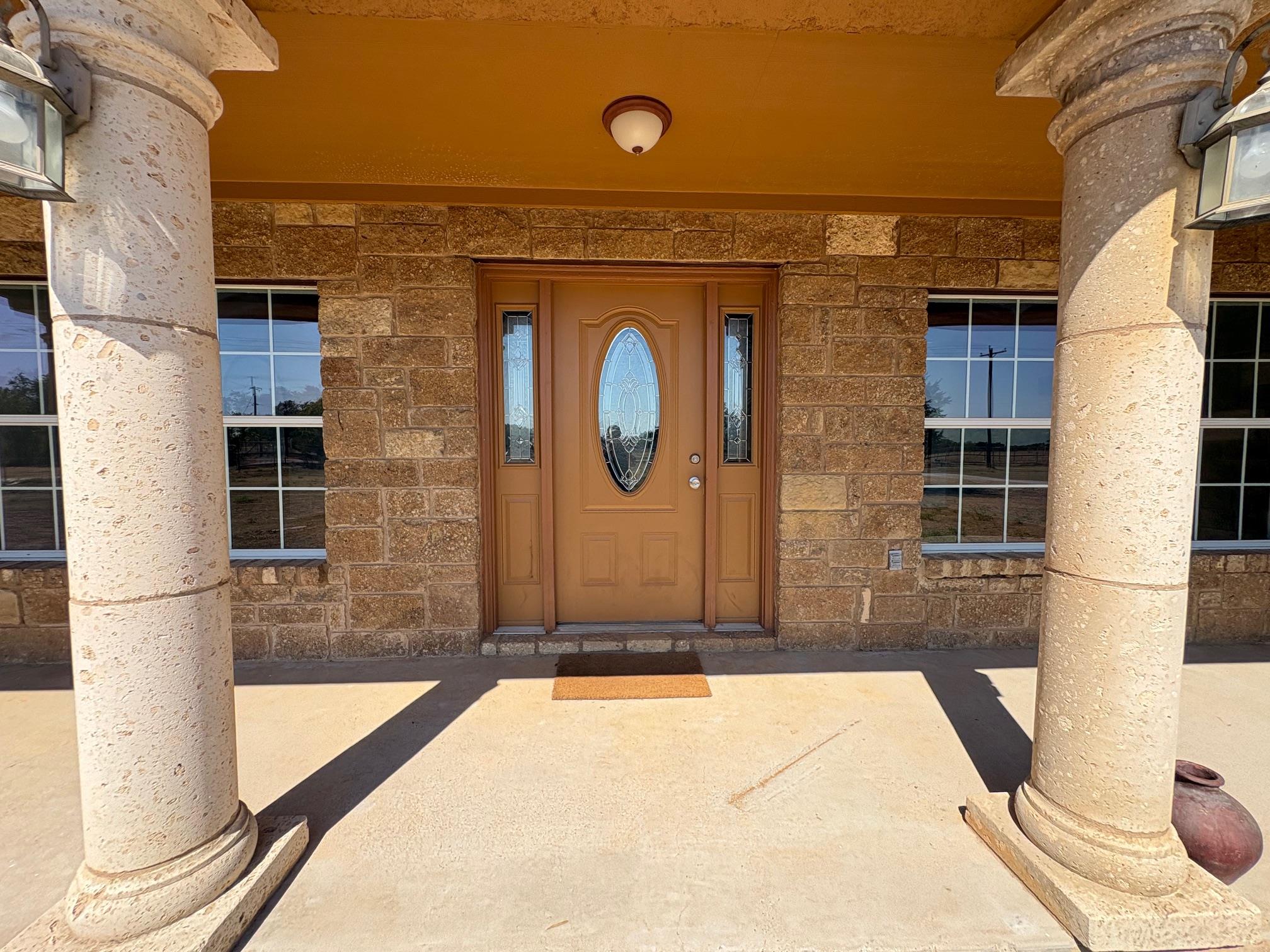 10817 County Road 272, Bertram, TX 78605