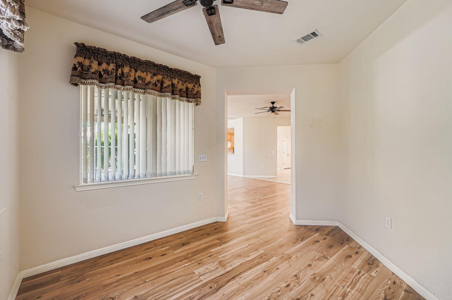 102 Lubbock Dr, Georgetown, TX 78633