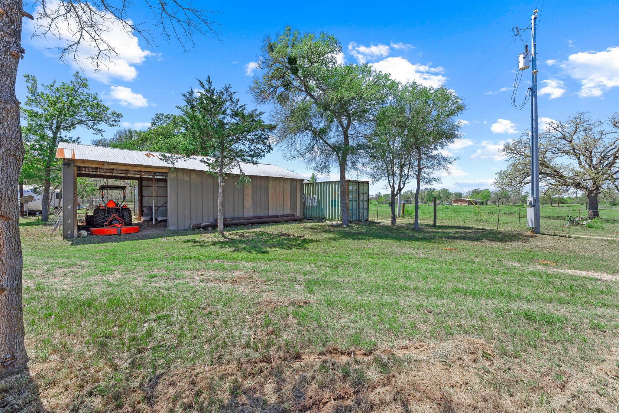 445 Saint Johns Rd, Dale, TX 78616