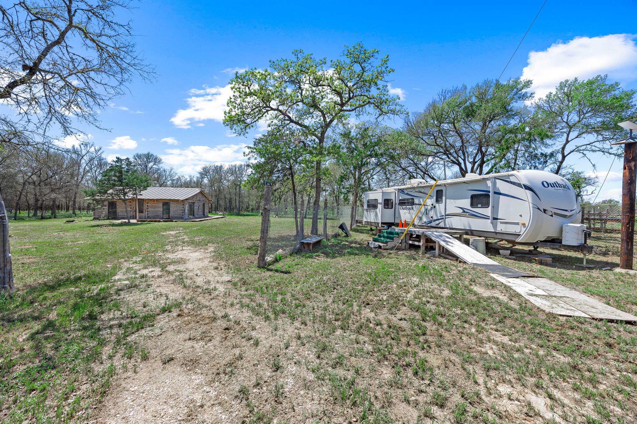 445 Saint Johns Rd, Dale, TX 78616