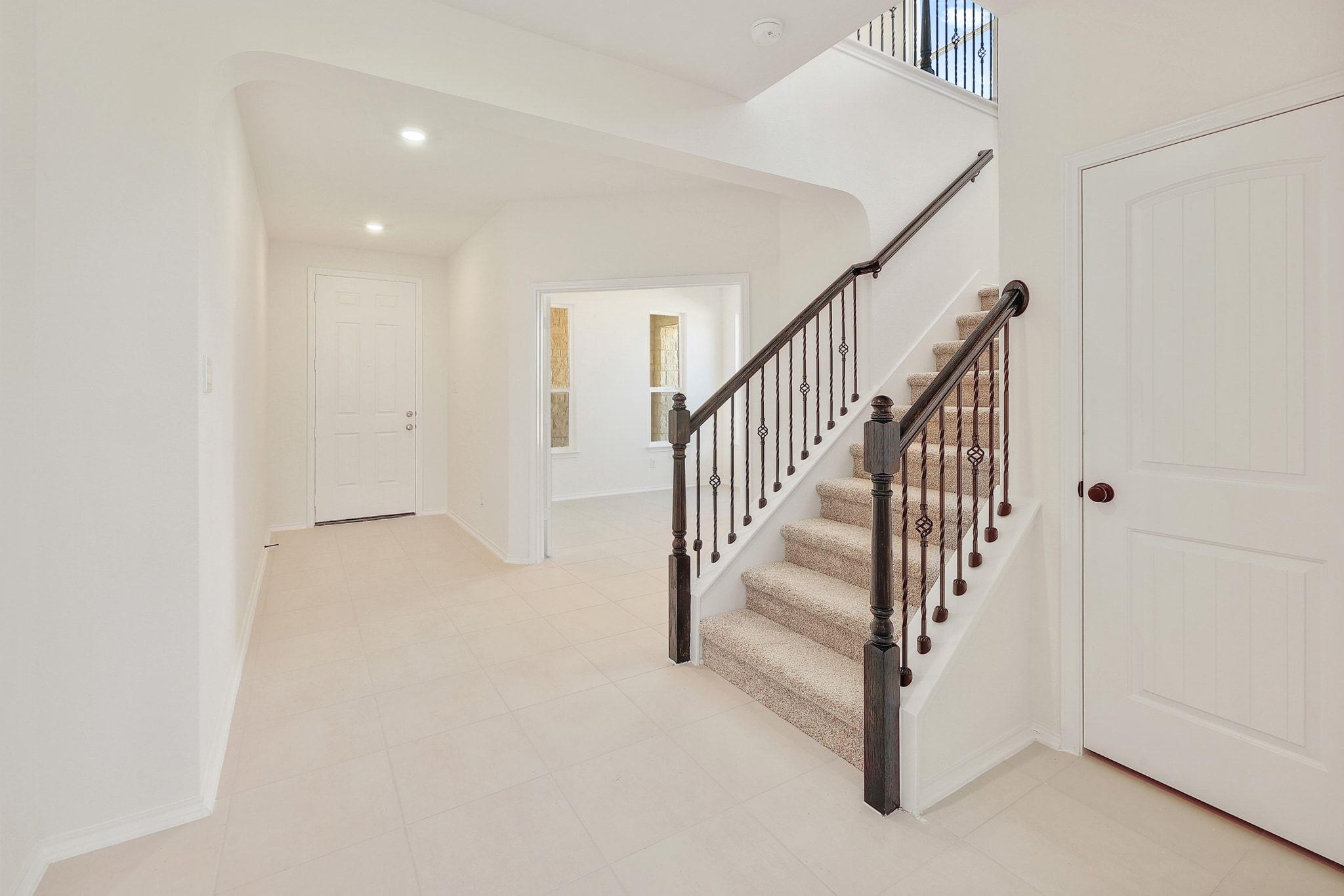 1716 River Plateau Dr, Leander, TX 78641