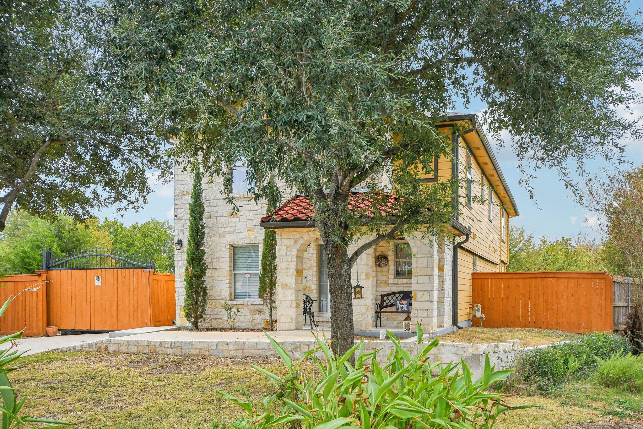 18205 Great Falls Dr, Manor, TX 78653