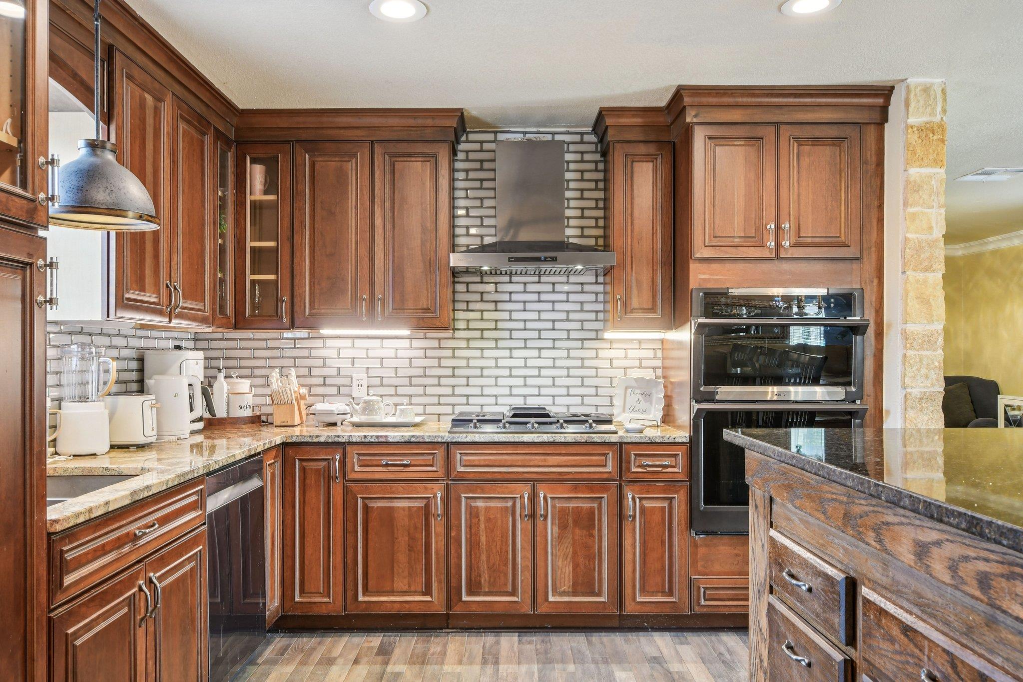 18205 Great Falls Dr, Manor, TX 78653