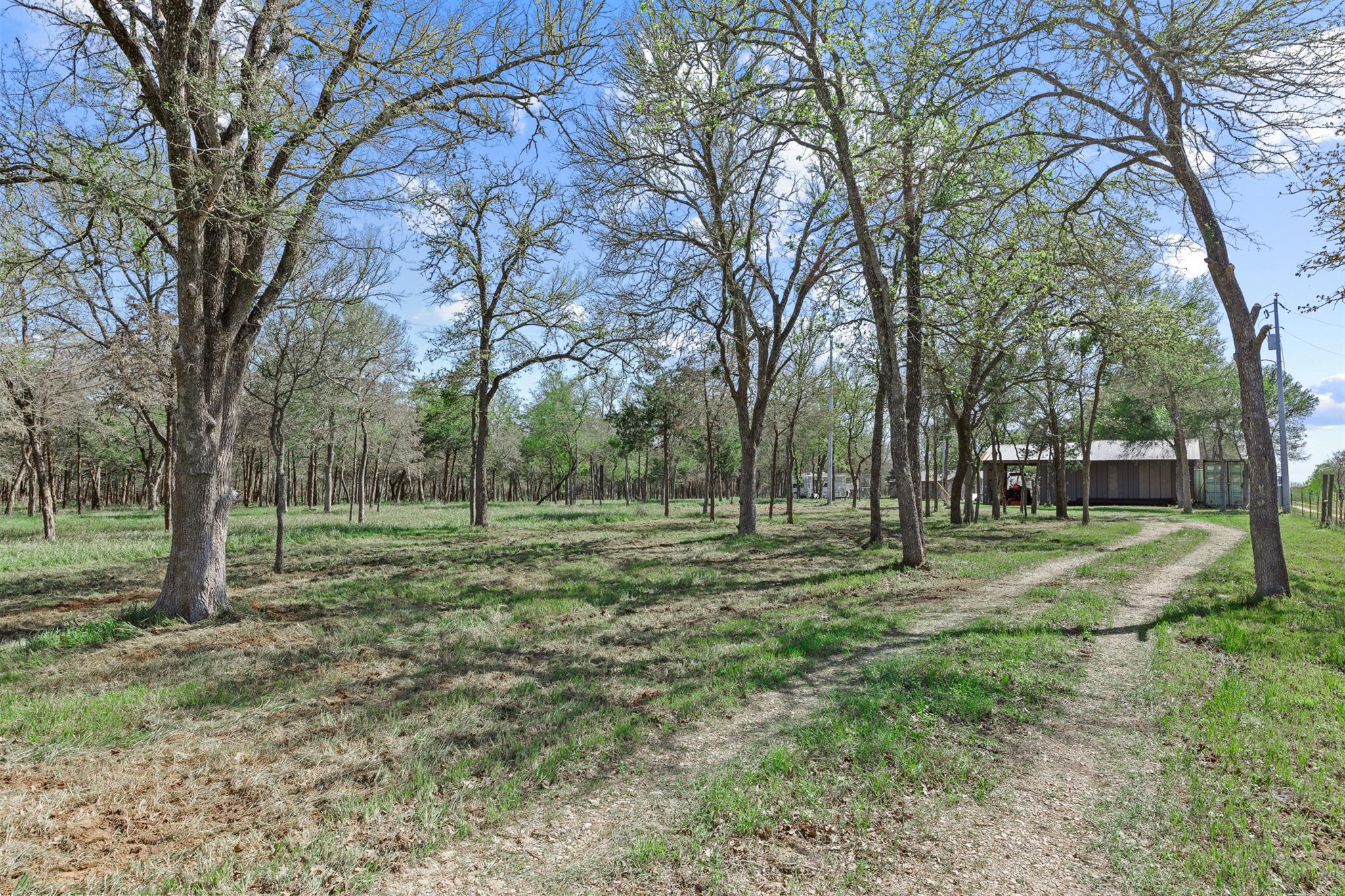 445 Saint Johns Rd, Dale, TX 78616