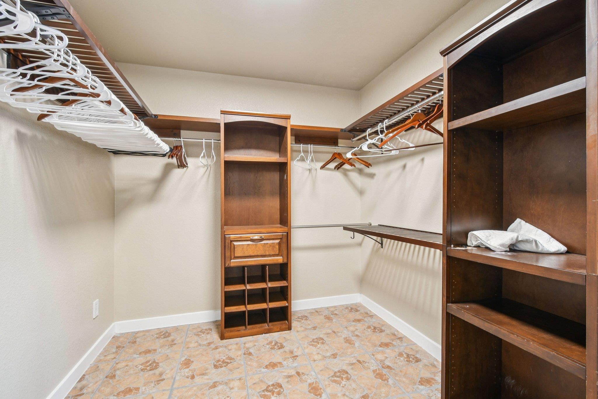 18205 Great Falls Dr, Manor, TX 78653