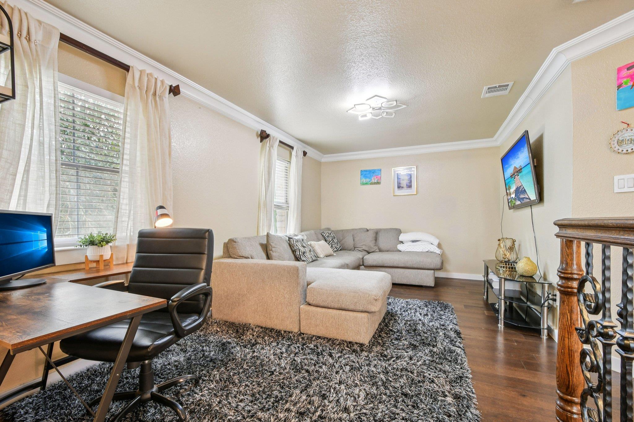 18205 Great Falls Dr, Manor, TX 78653