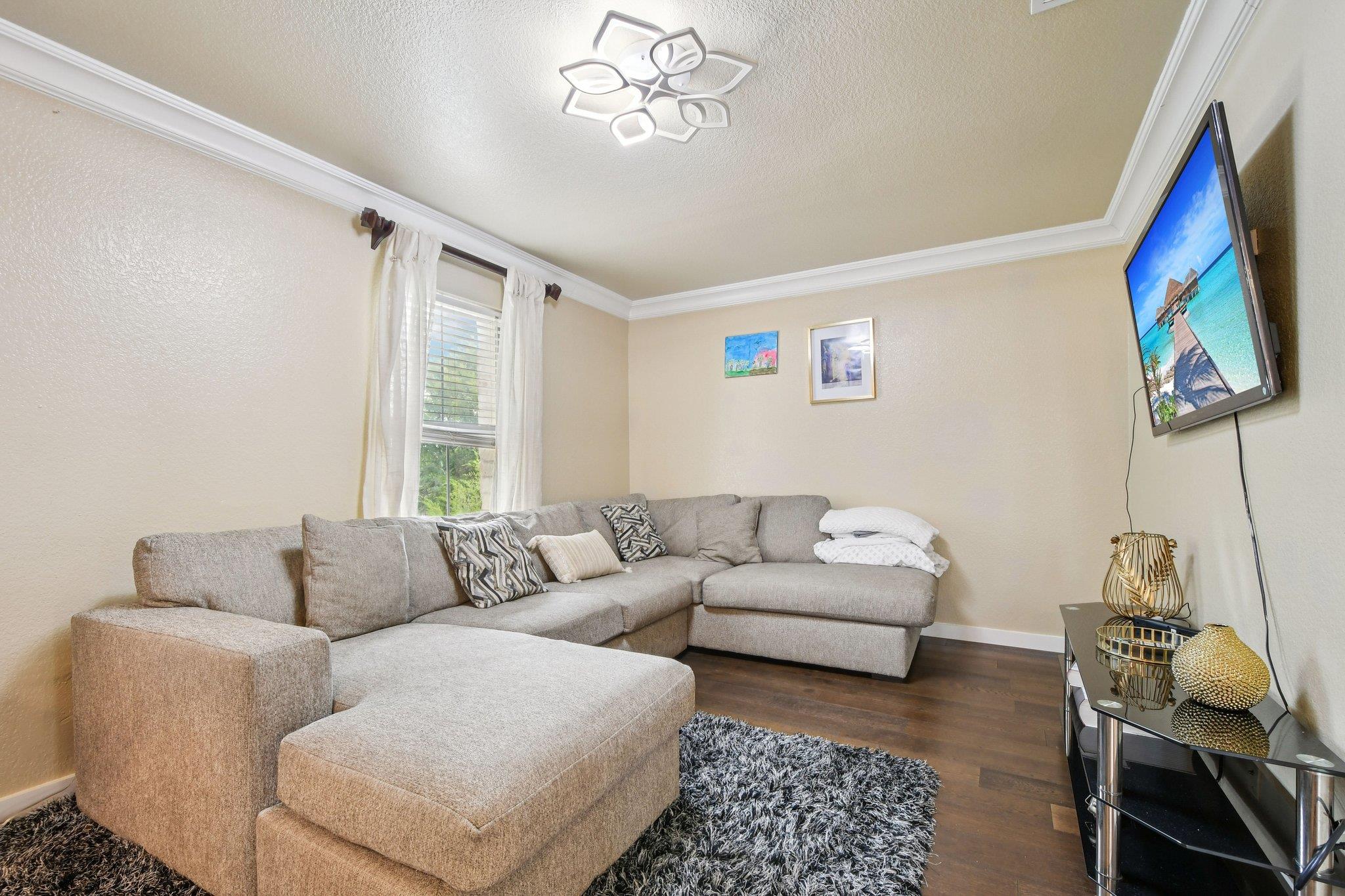 18205 Great Falls Dr, Manor, TX 78653