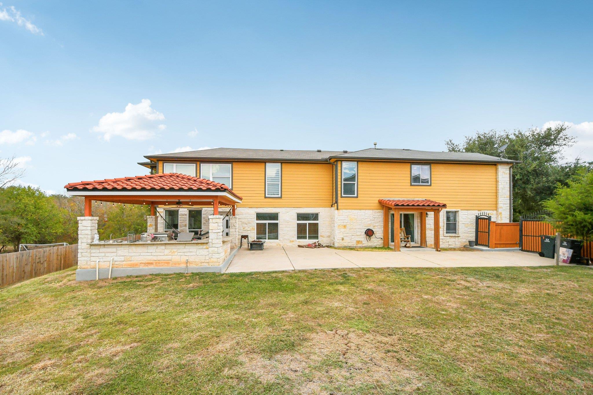 18205 Great Falls Dr, Manor, TX 78653